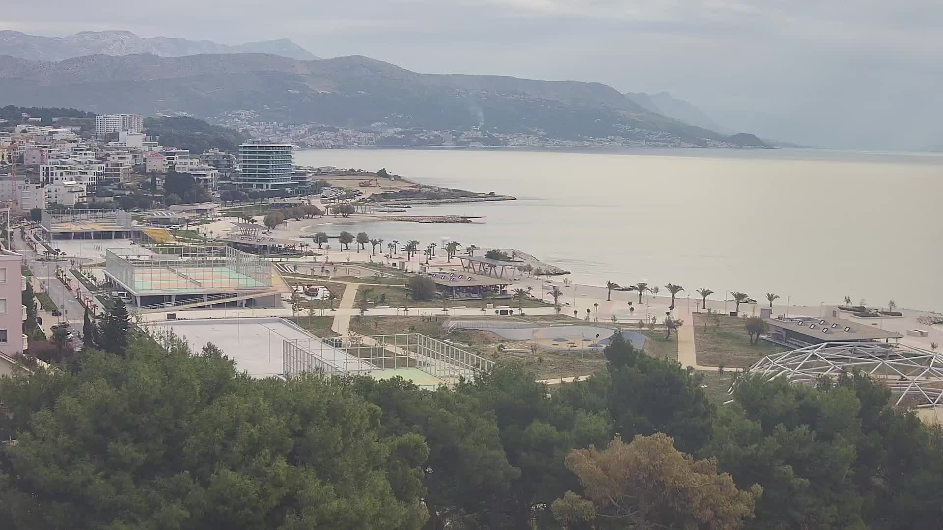 Plage Žnjan et installations sportives – Split
