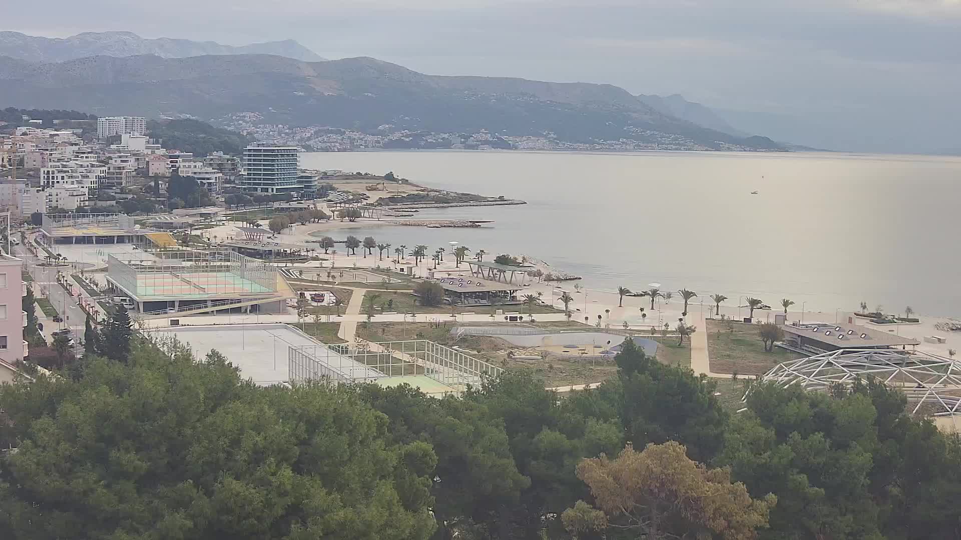 Plaža Žnjan in športni objekti – Split