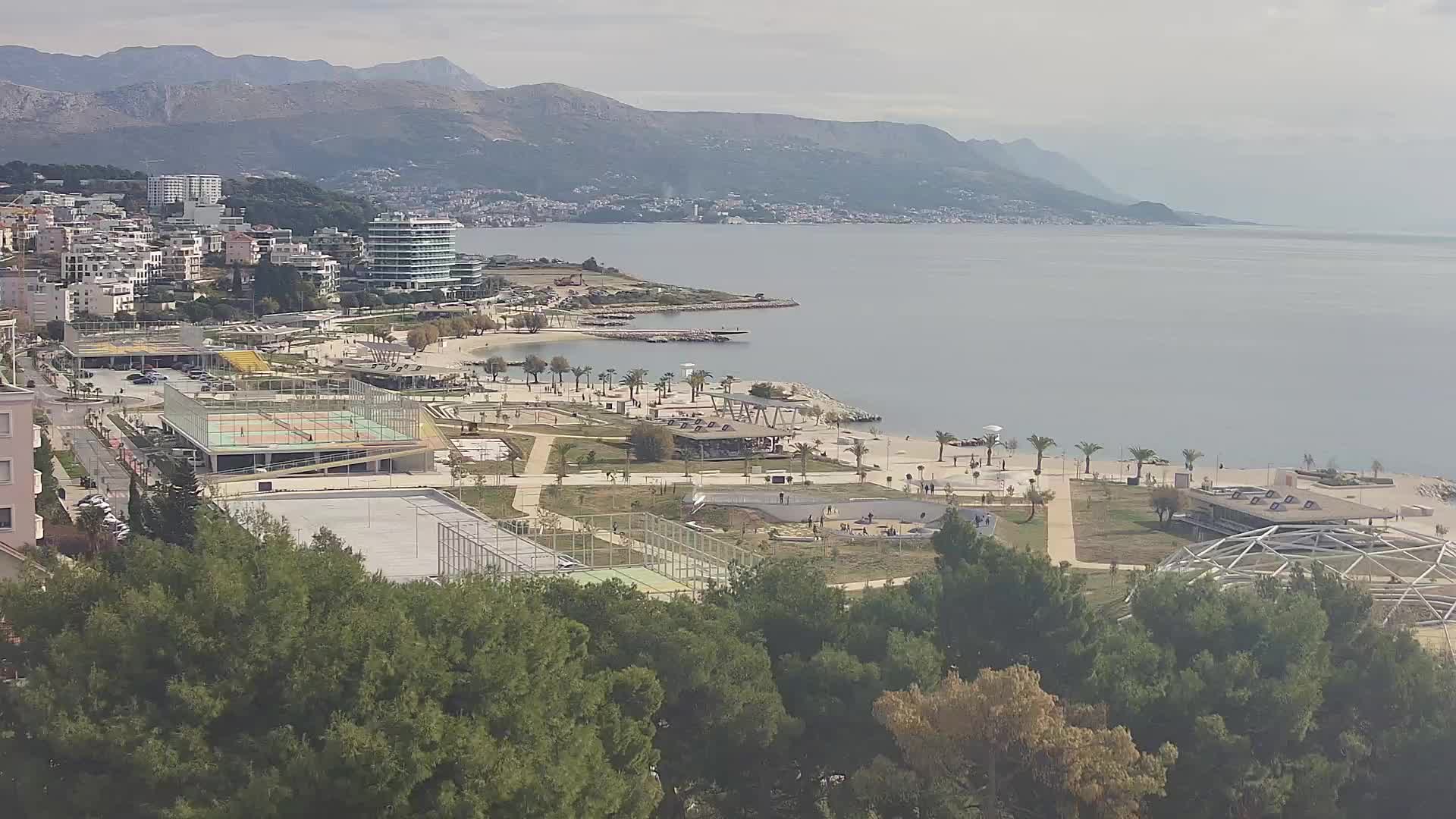 Plaža Žnjan in športni objekti – Split