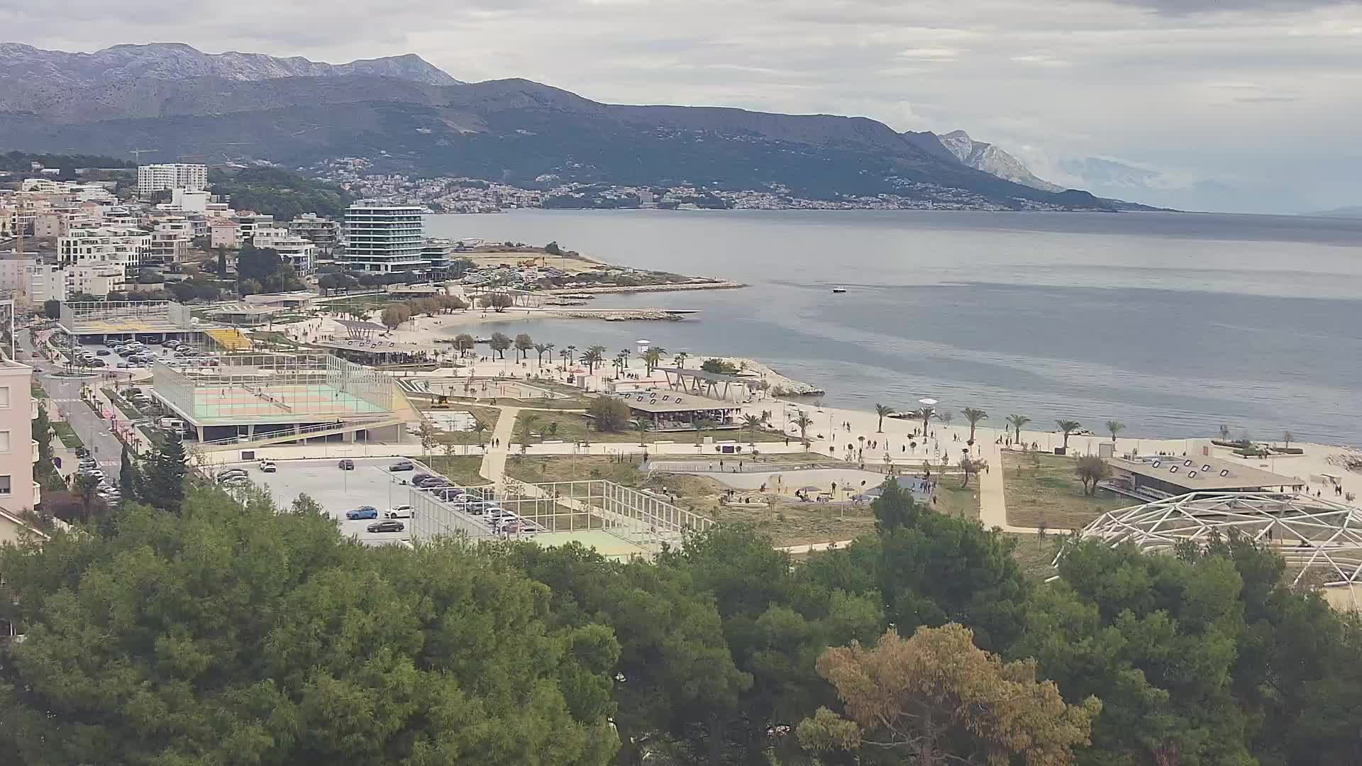 Playa Žnjan e instalaciones deportivas – Split