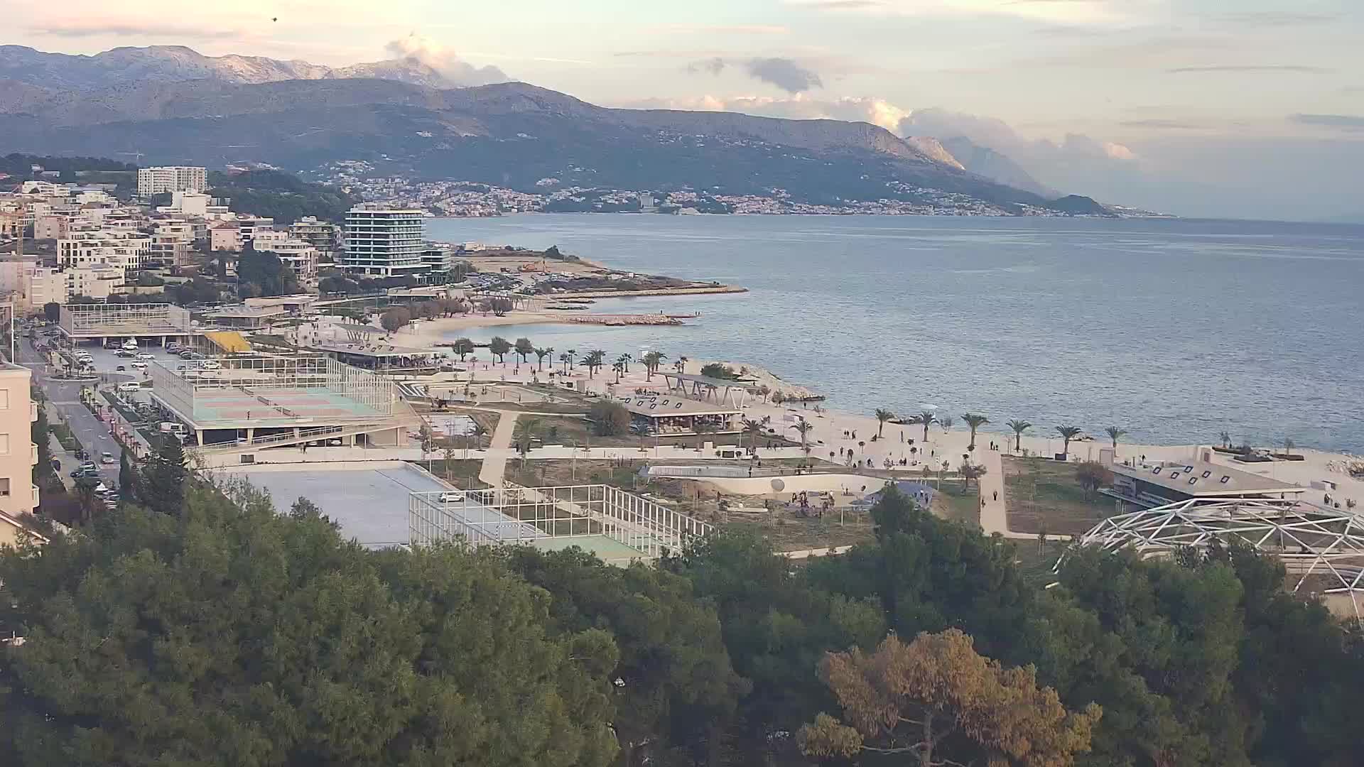 Plage Žnjan et installations sportives – Split
