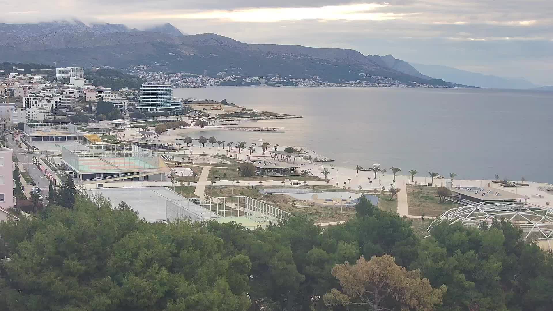 Plaža Žnjan in športni objekti – Split