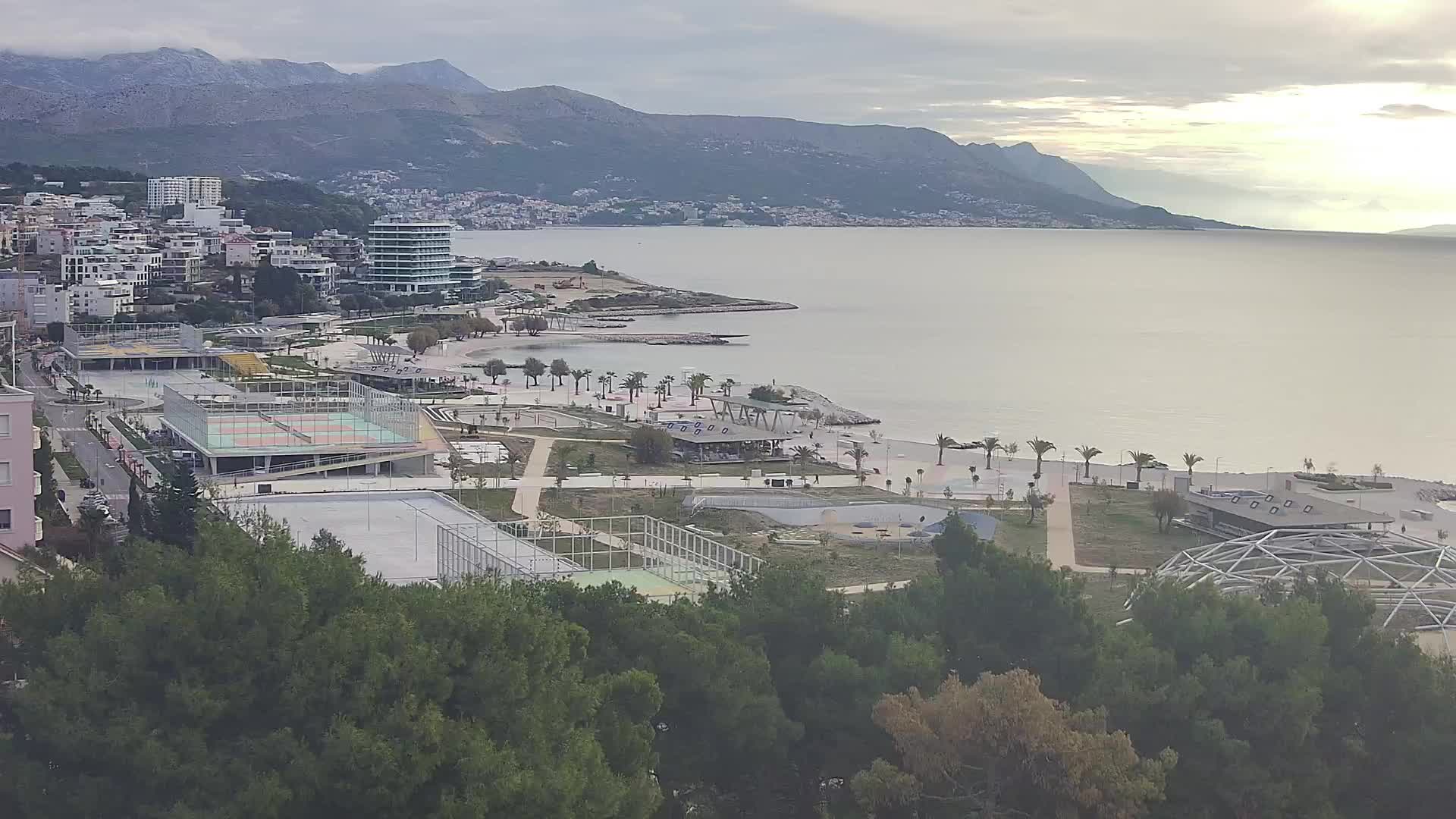 Plaža Žnjan in športni objekti – Split