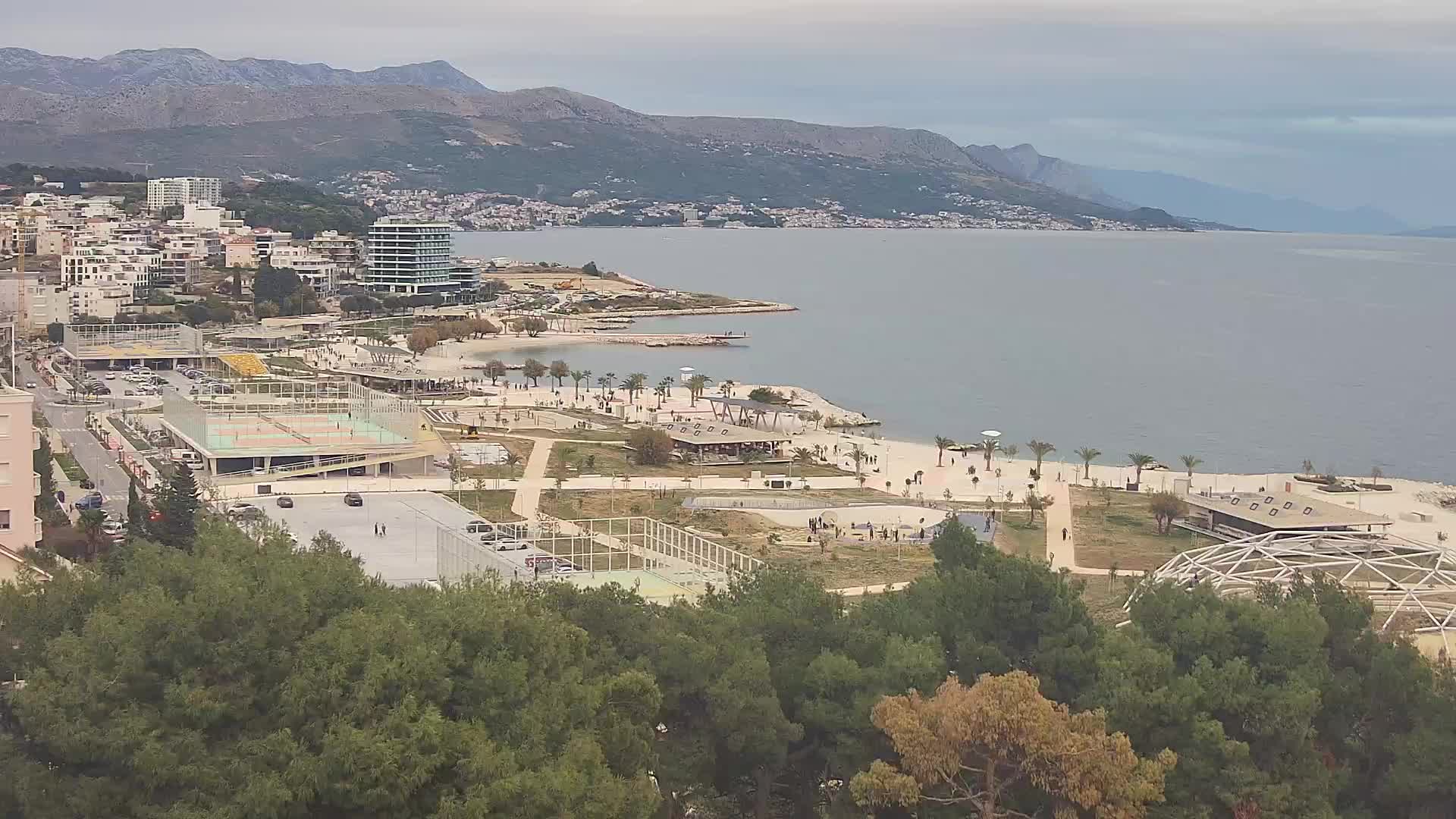 Playa Žnjan e instalaciones deportivas – Split
