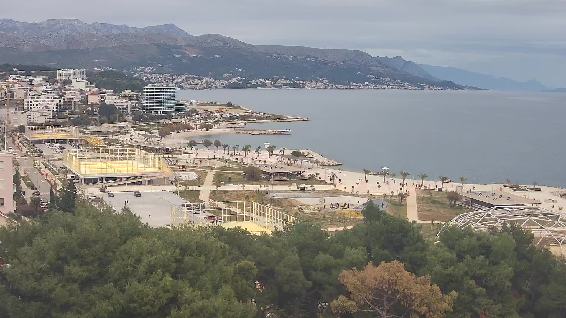 Plaža Žnjan in športni objekti – Split