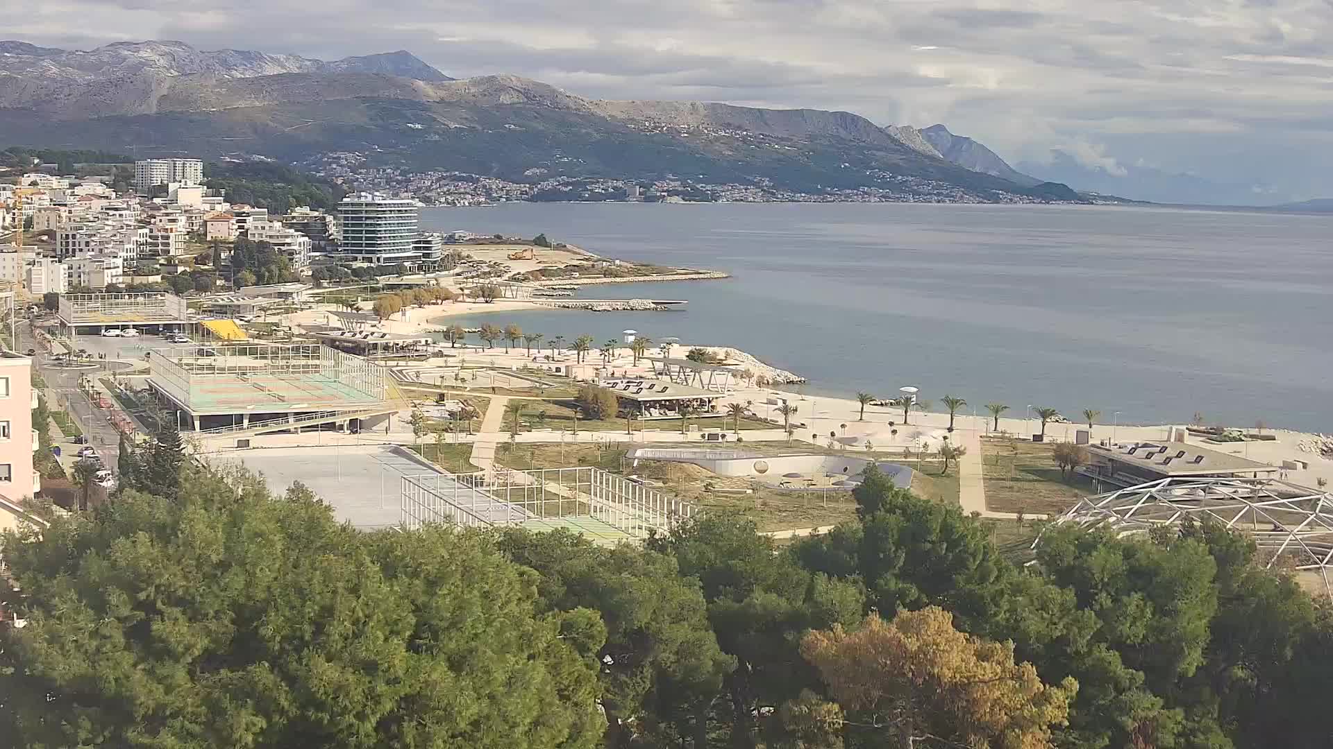Plaža Žnjan in športni objekti – Split