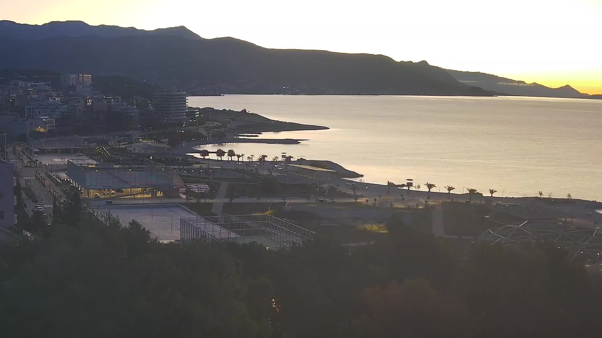 Plage Žnjan et installations sportives – Split