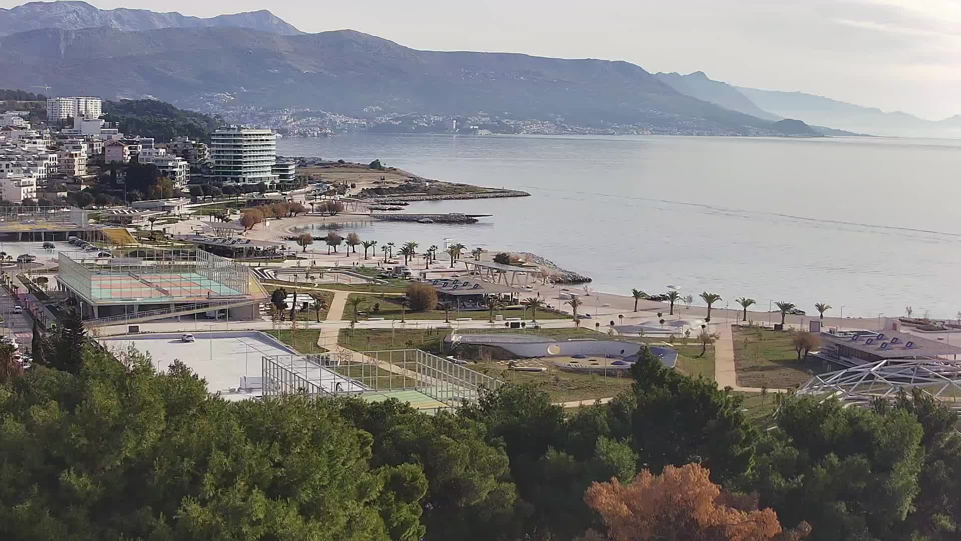 Plaža Žnjan in športni objekti – Split
