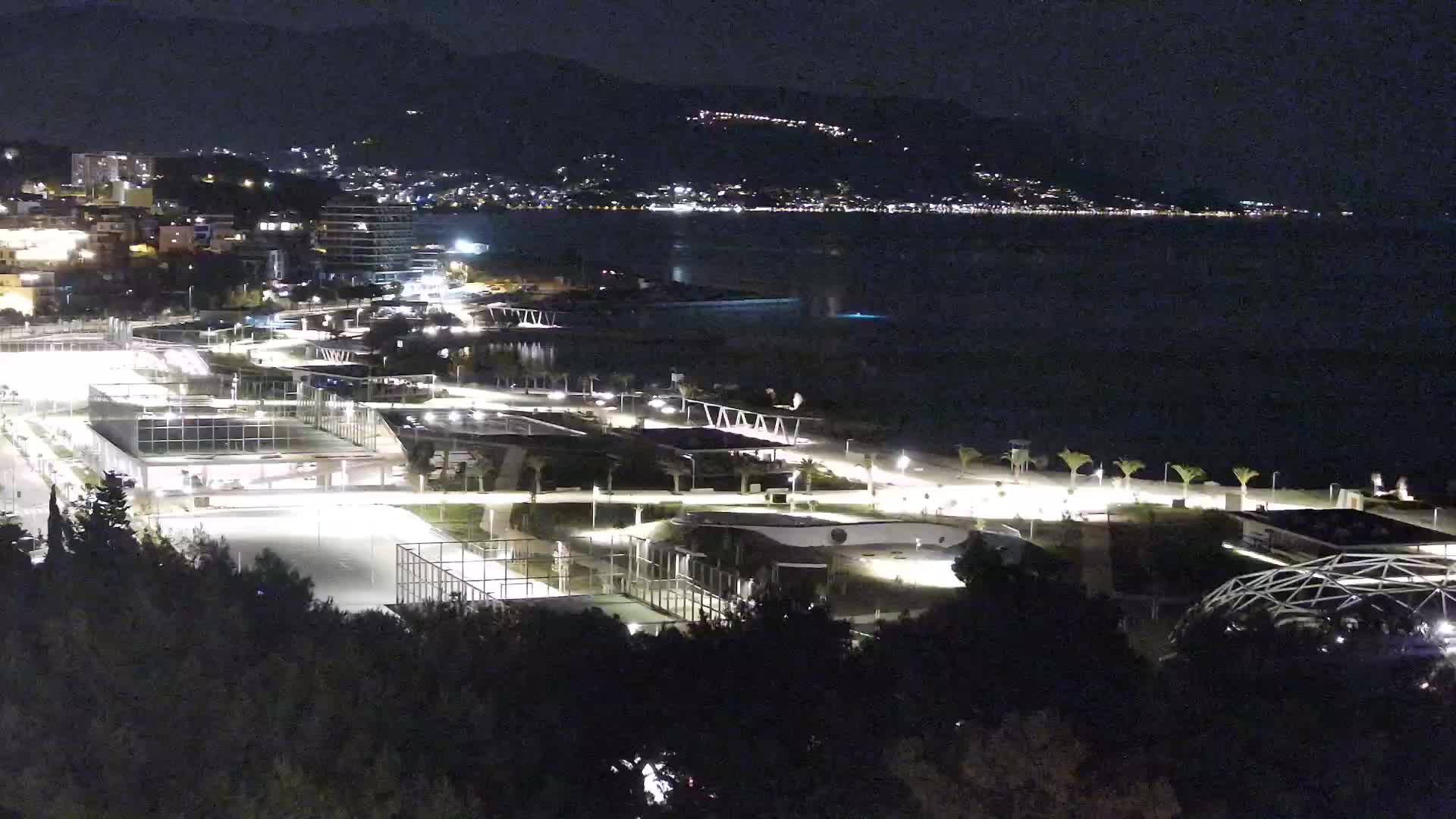 Plaža Žnjan in športni objekti – Split