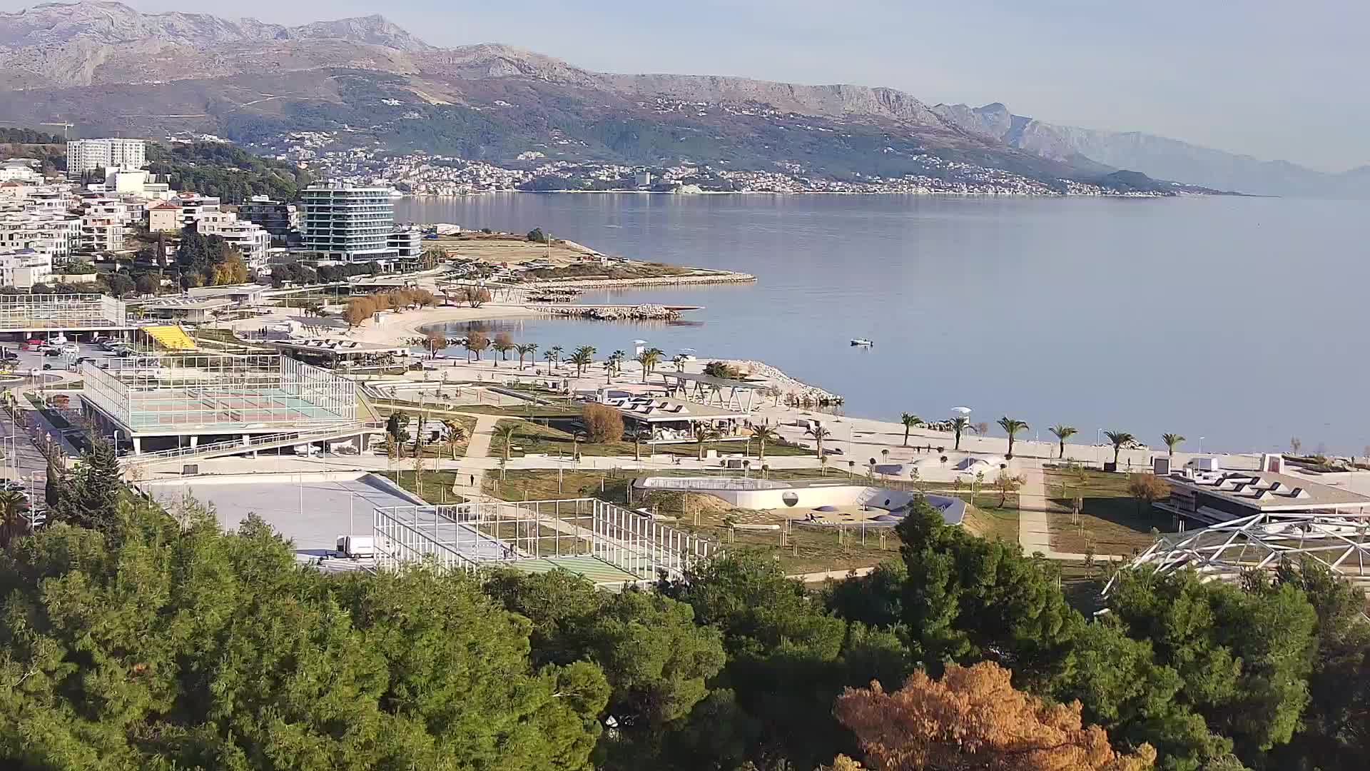 Plaža Žnjan in športni objekti – Split