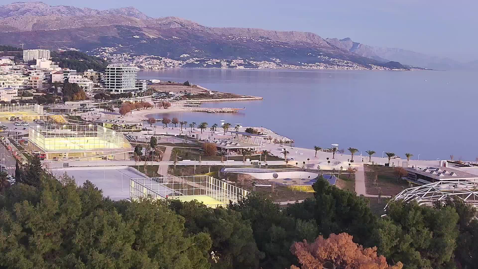 Plage Žnjan et installations sportives – Split
