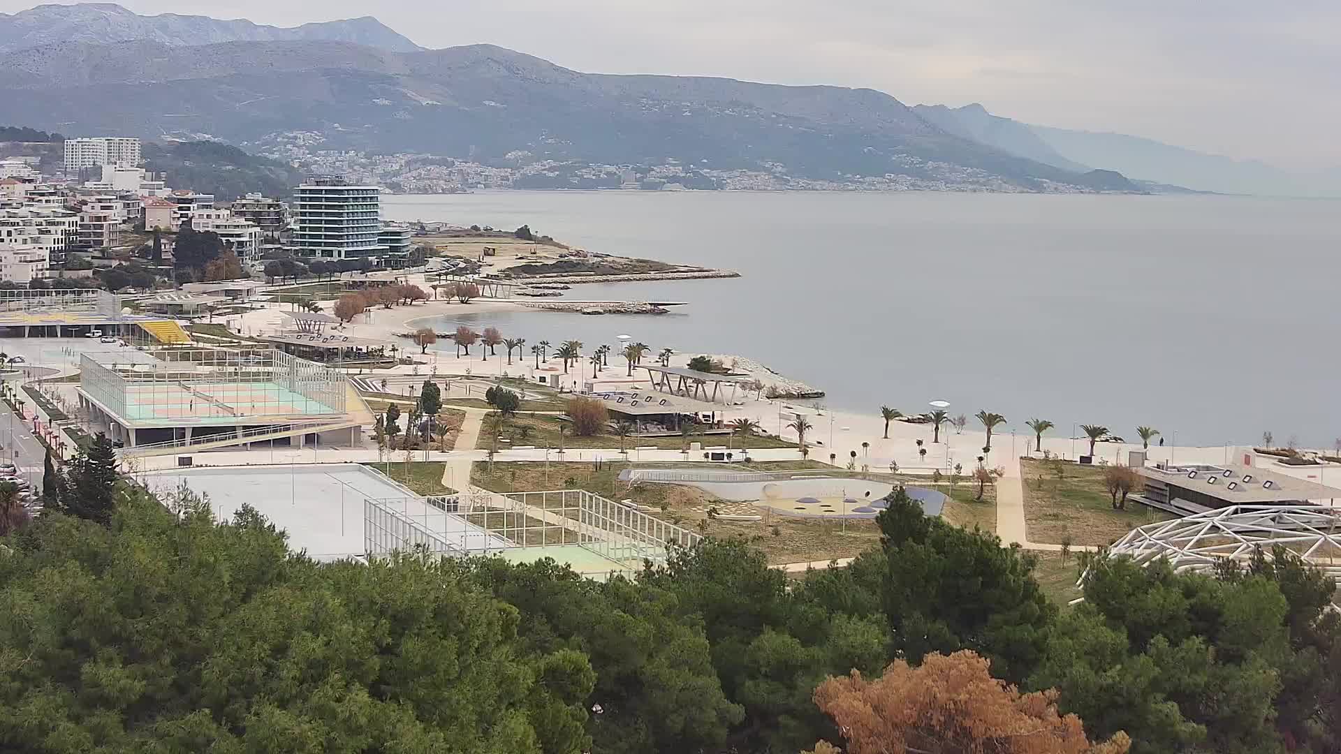 Plaža Žnjan in športni objekti – Split