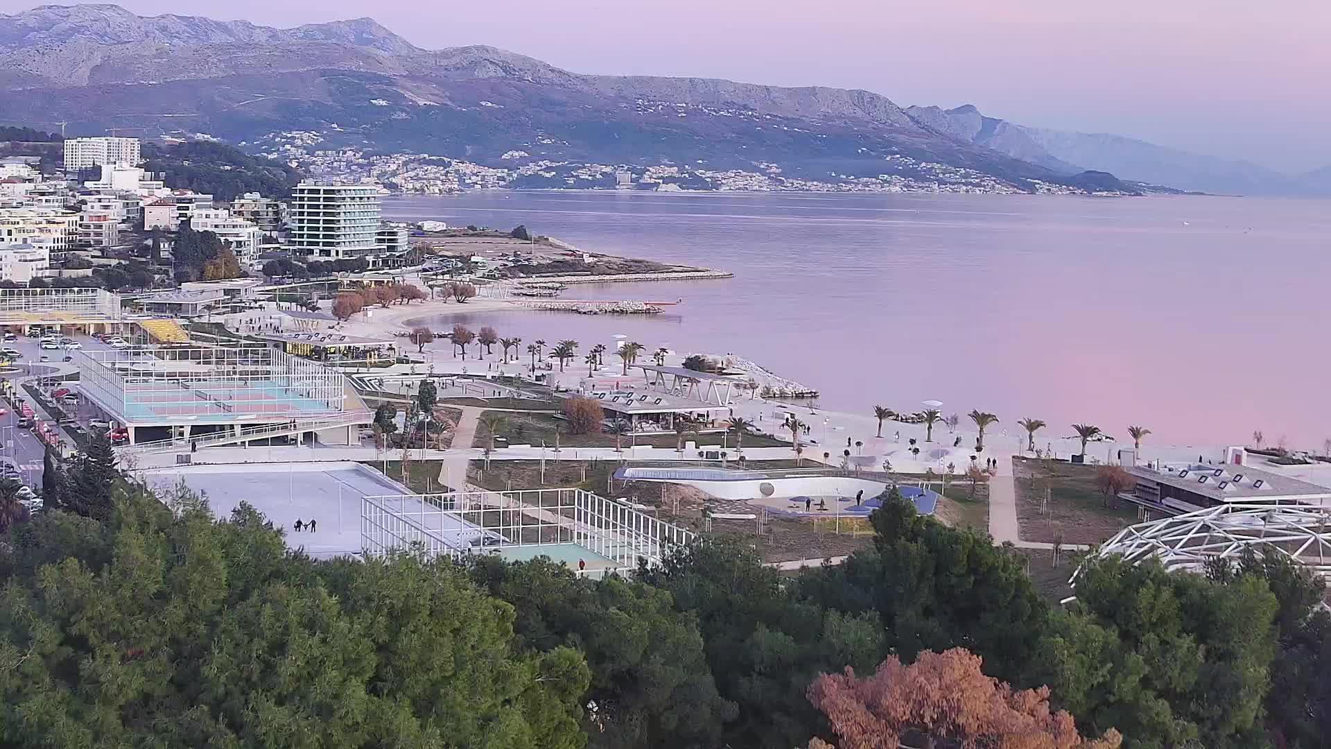 Playa Žnjan e instalaciones deportivas – Split