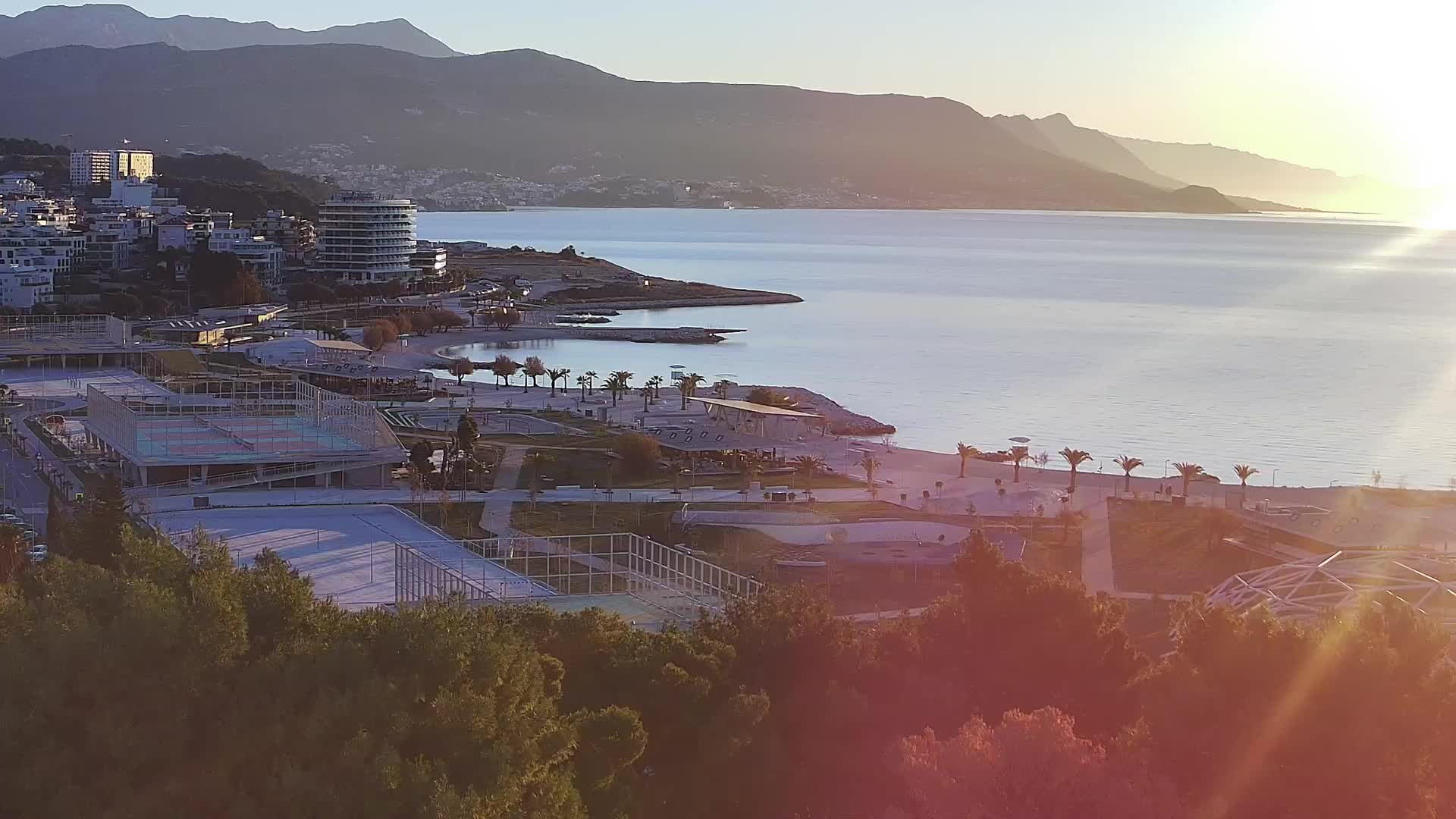 Plaža Žnjan in športni objekti – Split