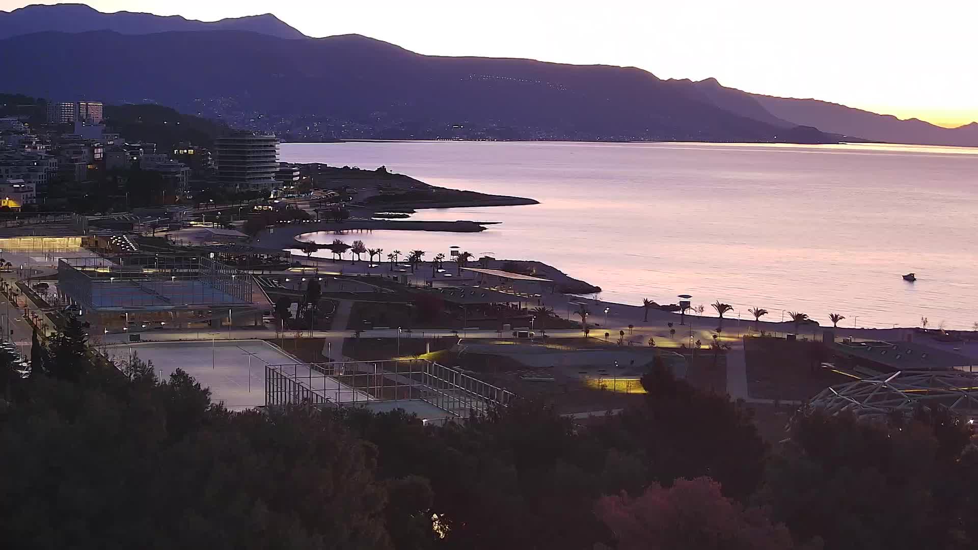 Plaža Žnjan in športni objekti – Split