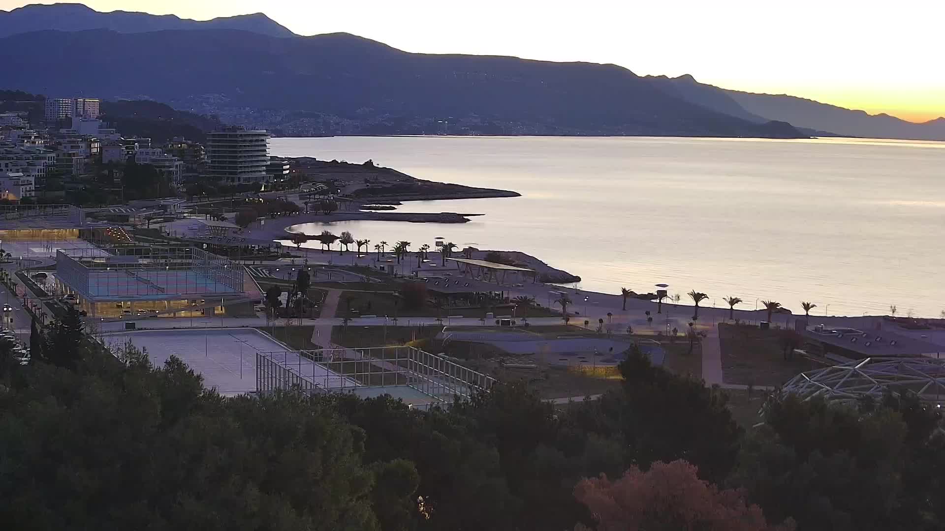 Plaža Žnjan in športni objekti – Split