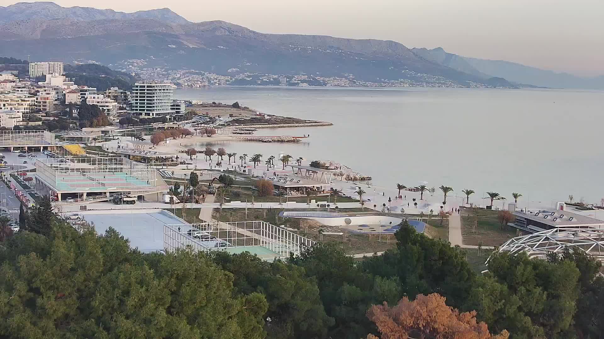 Plage Žnjan et installations sportives – Split