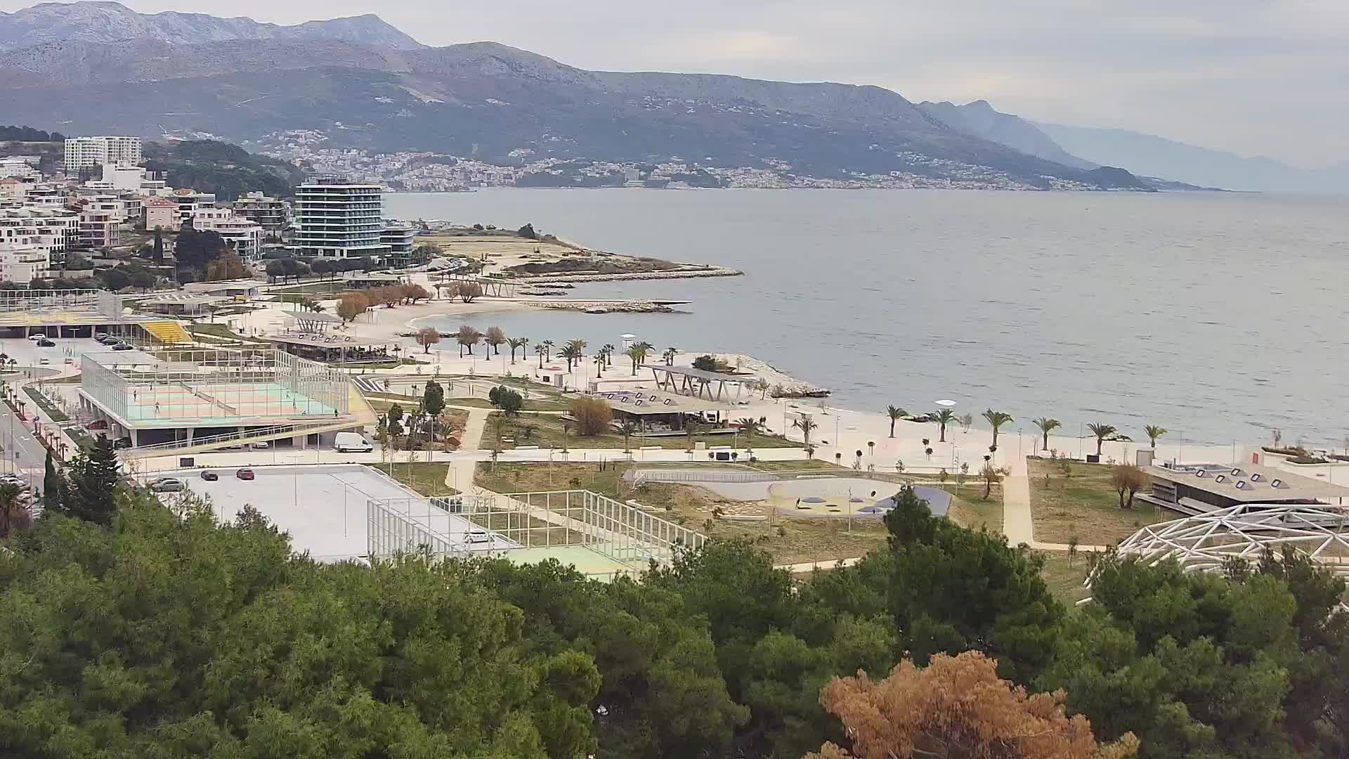 Plage Žnjan et installations sportives – Split