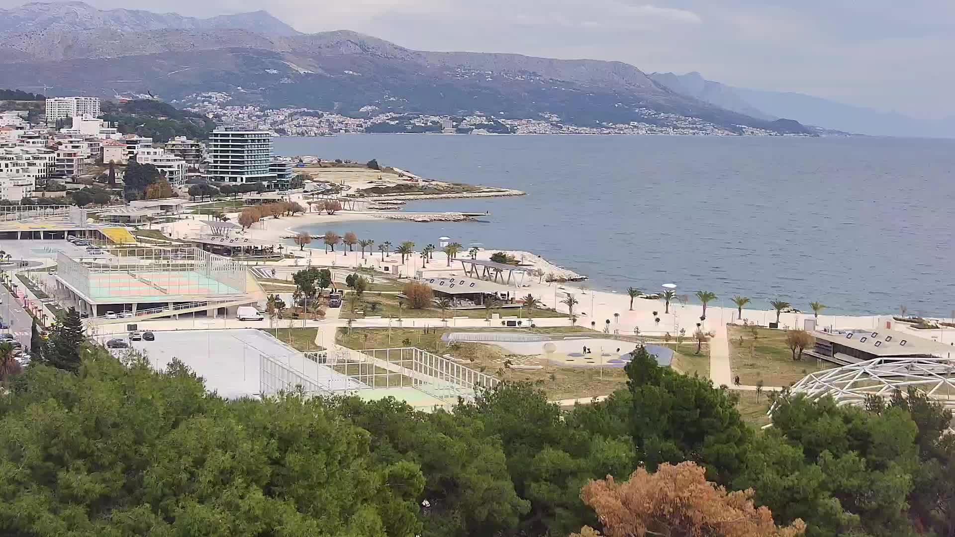Plaža Žnjan in športni objekti – Split