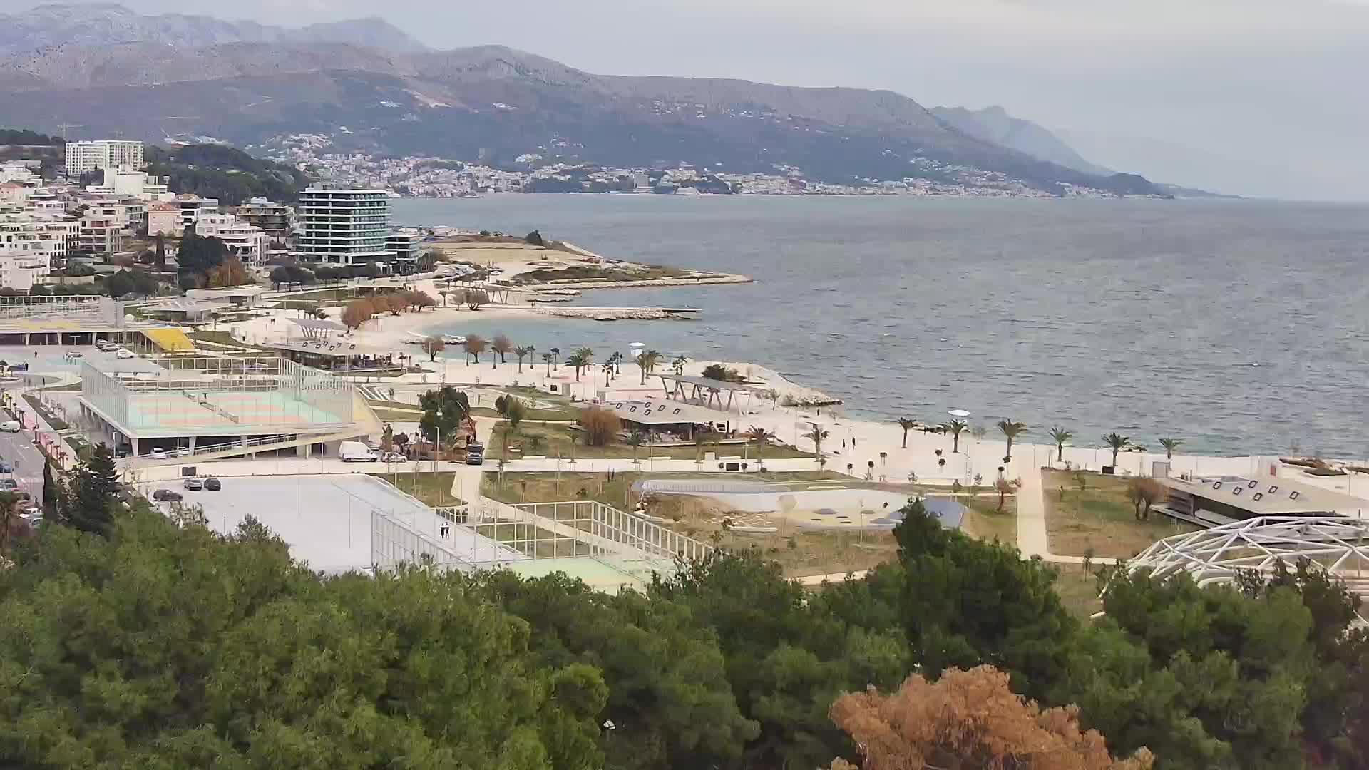Plaža Žnjan in športni objekti – Split