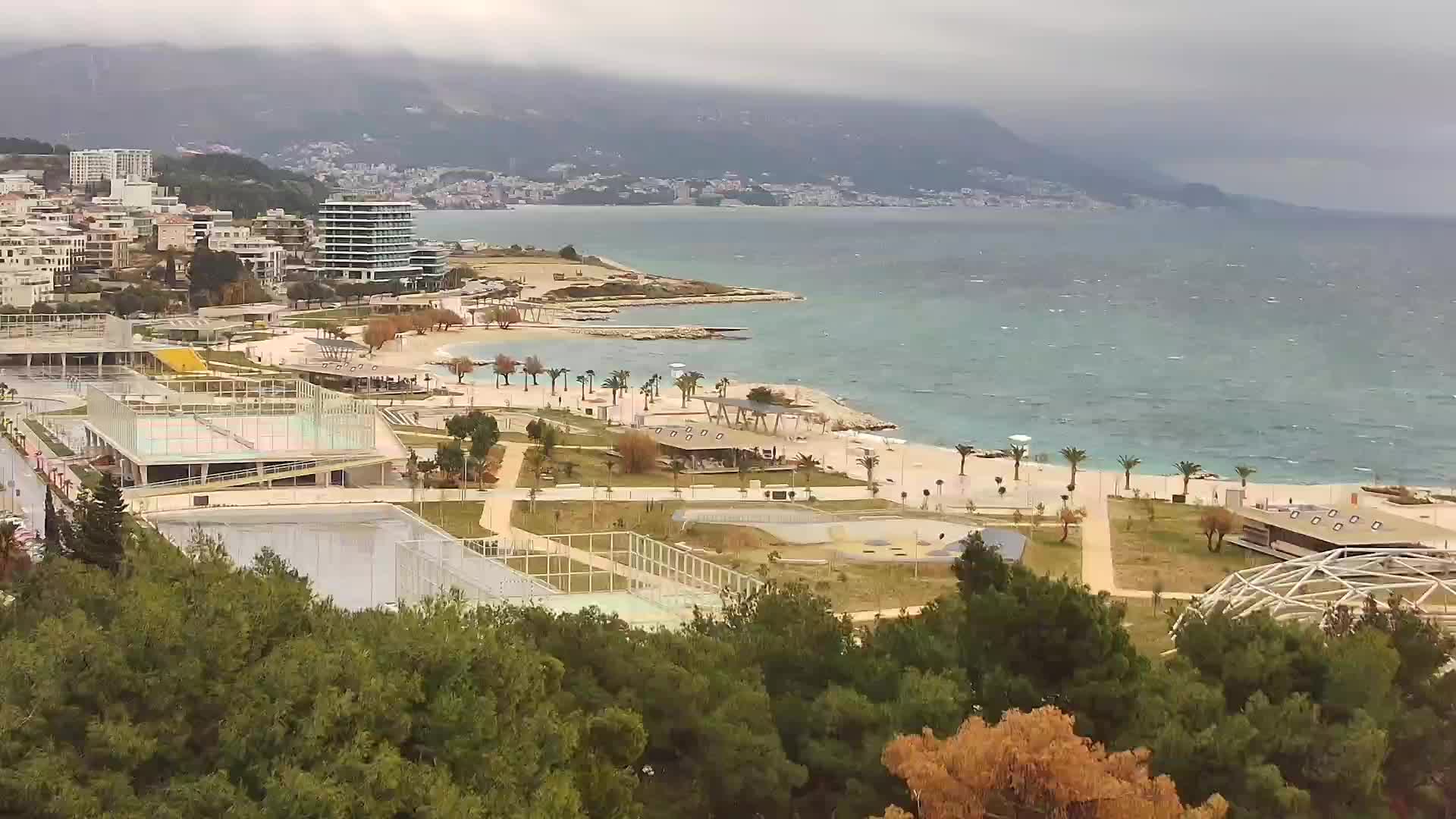 Plaža Žnjan in športni objekti – Split