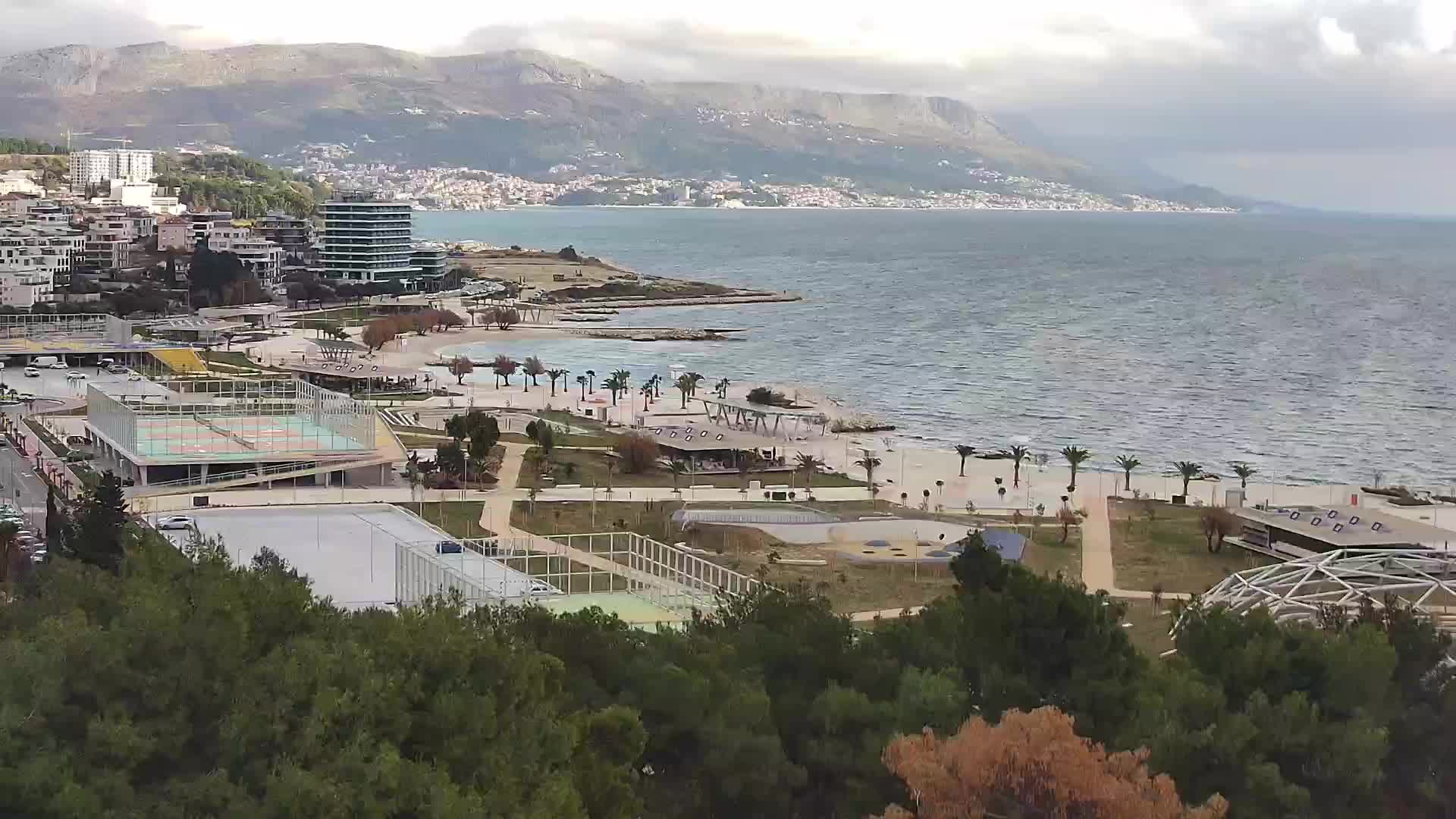 Playa Žnjan e instalaciones deportivas – Split