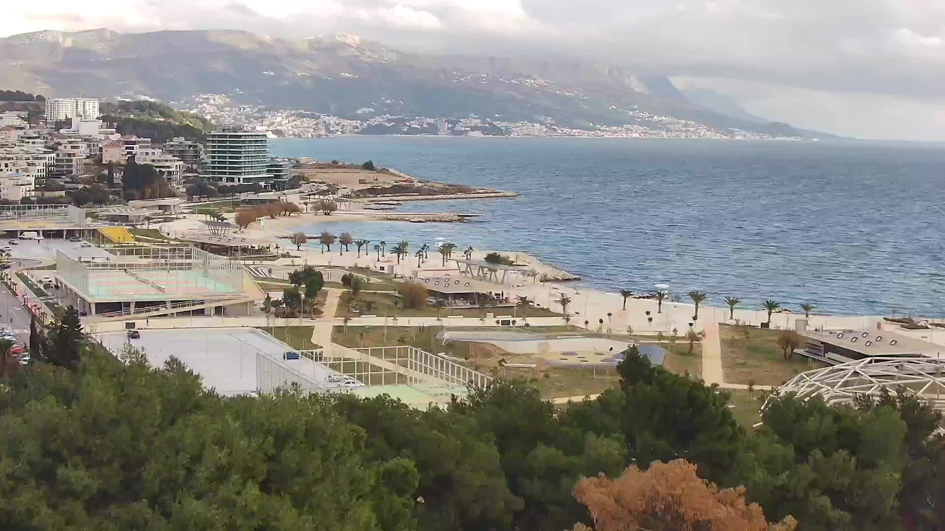 Plaža Žnjan in športni objekti – Split
