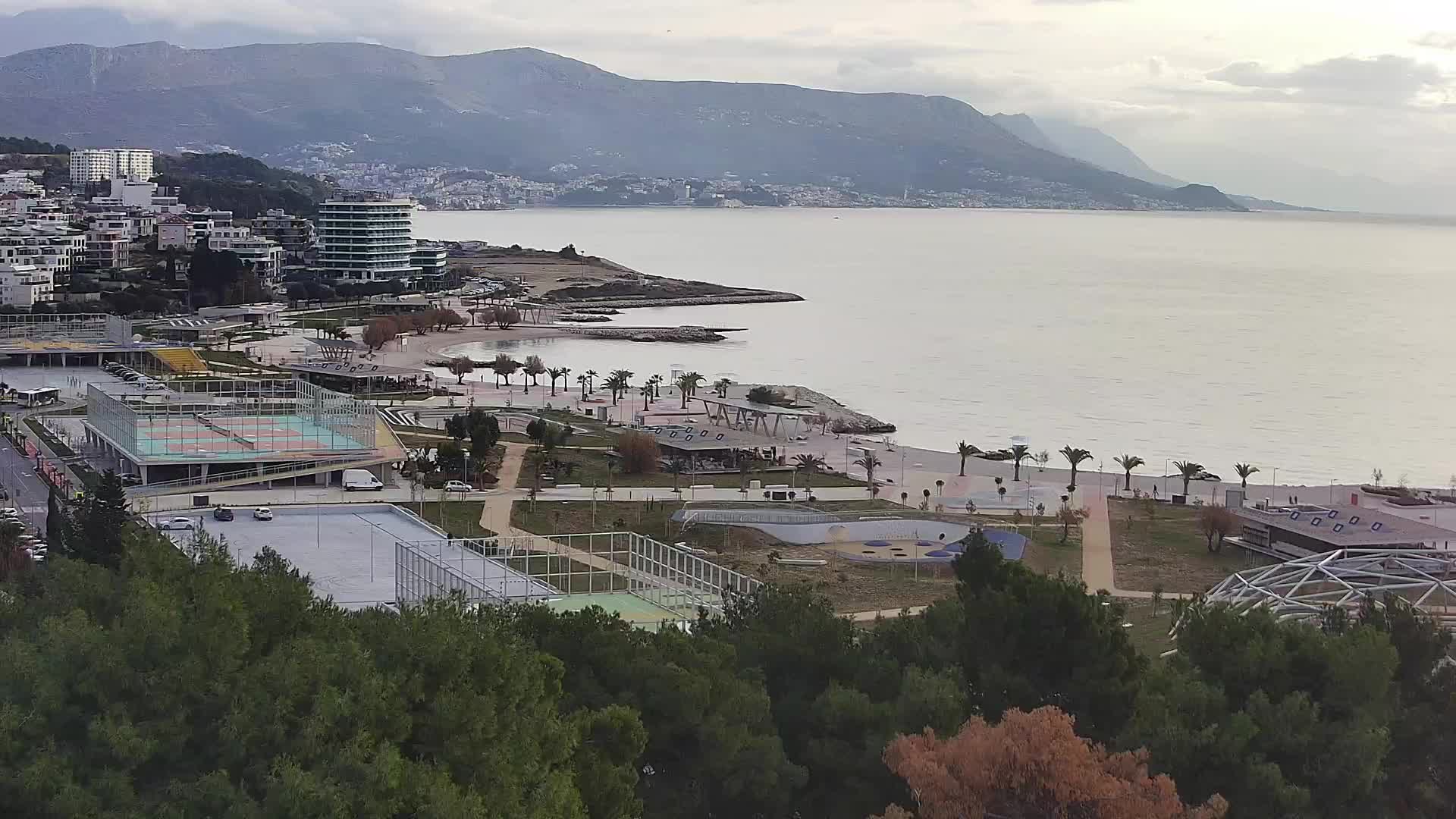 Plaža Žnjan in športni objekti – Split