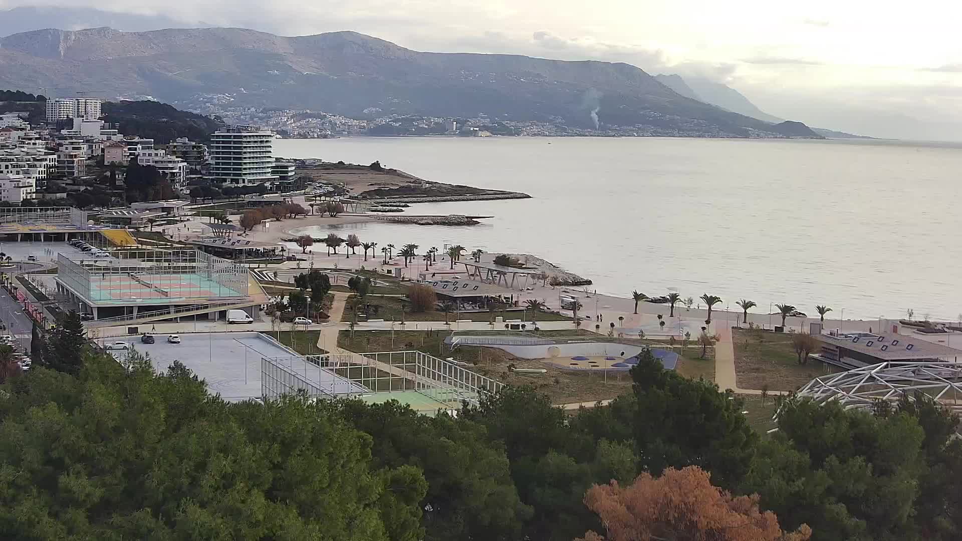 Playa Žnjan e instalaciones deportivas – Split