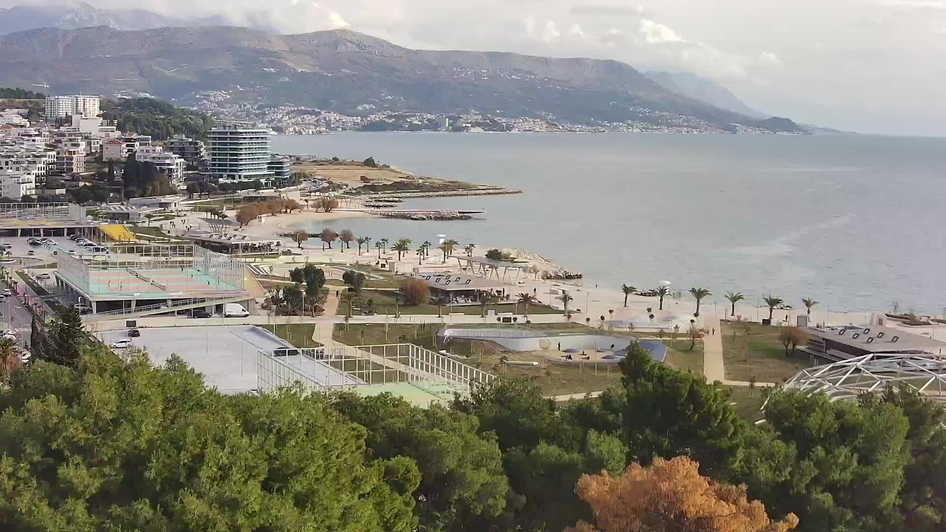 Plaža Žnjan in športni objekti – Split