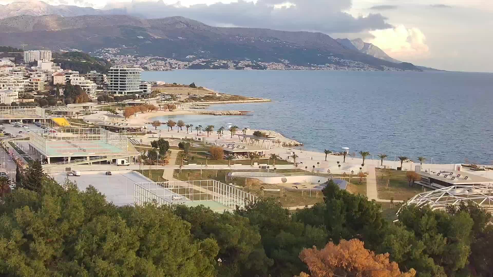 Plage Žnjan et installations sportives – Split