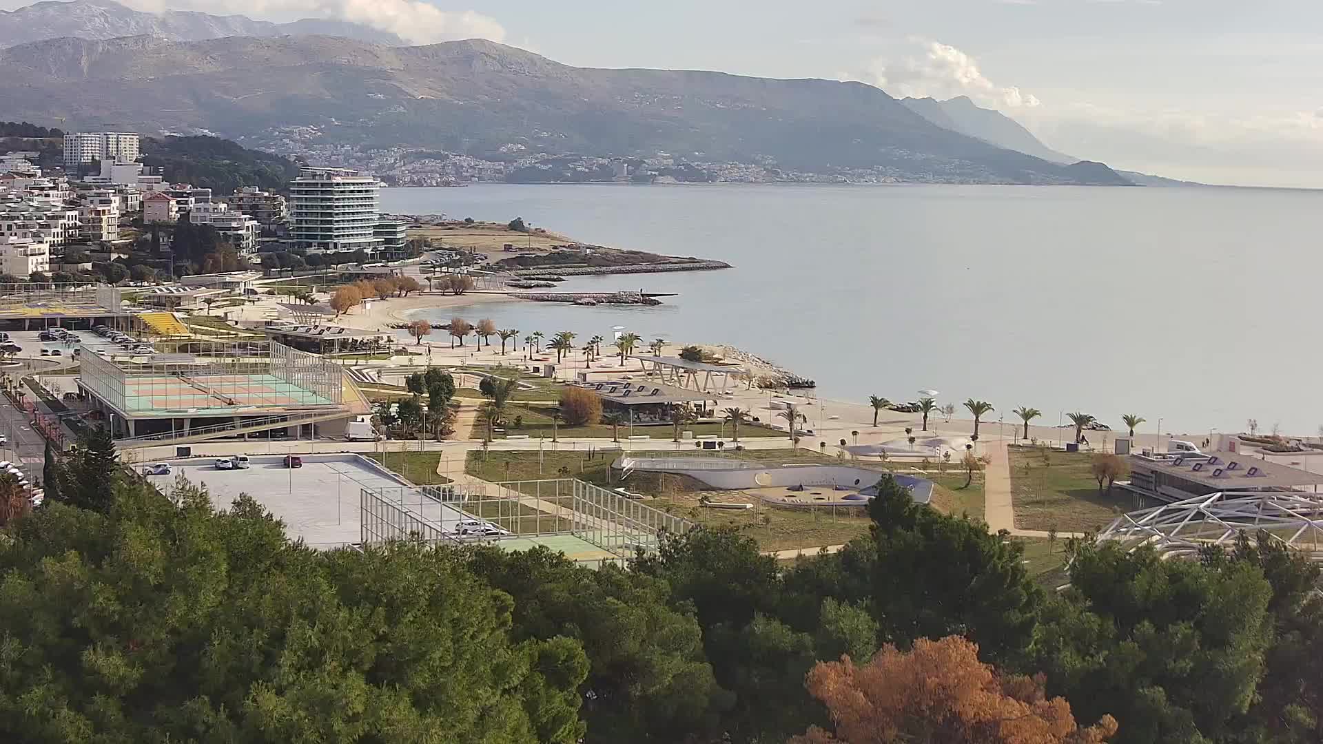 Plaža Žnjan in športni objekti – Split