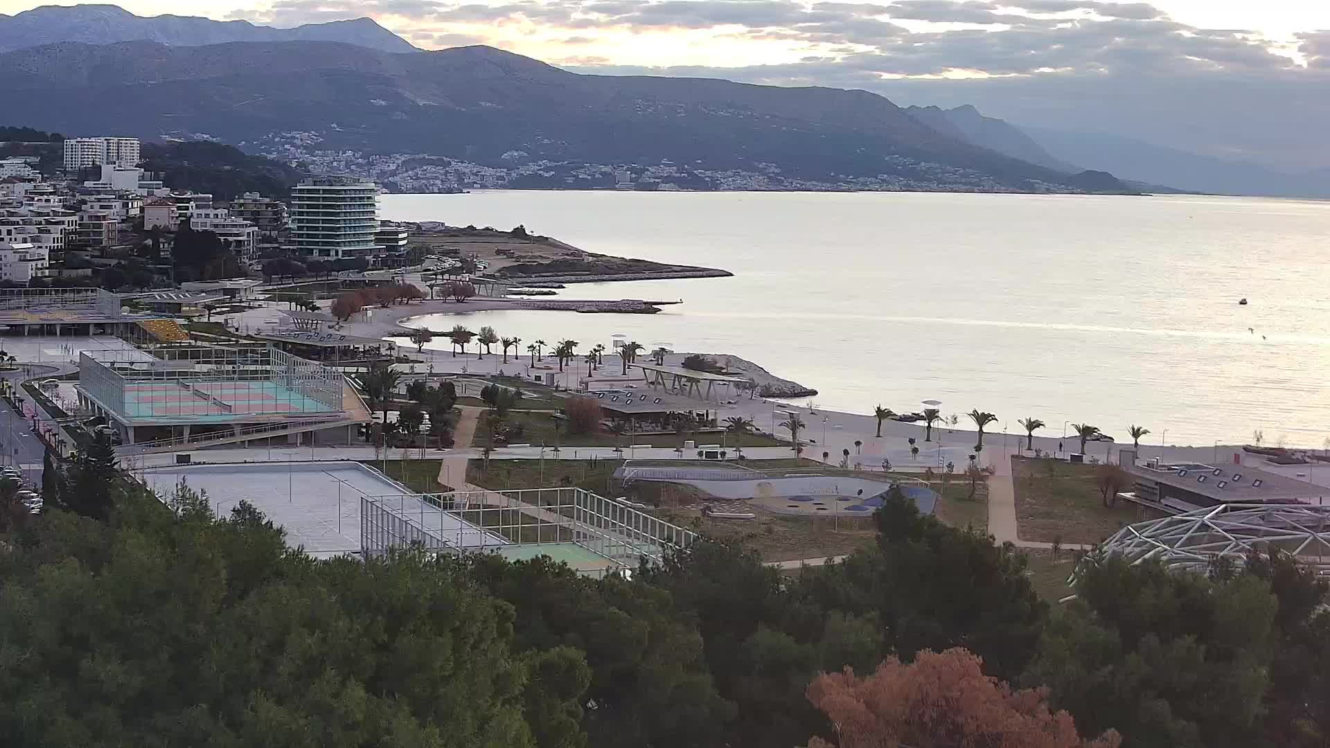 Playa Žnjan e instalaciones deportivas – Split