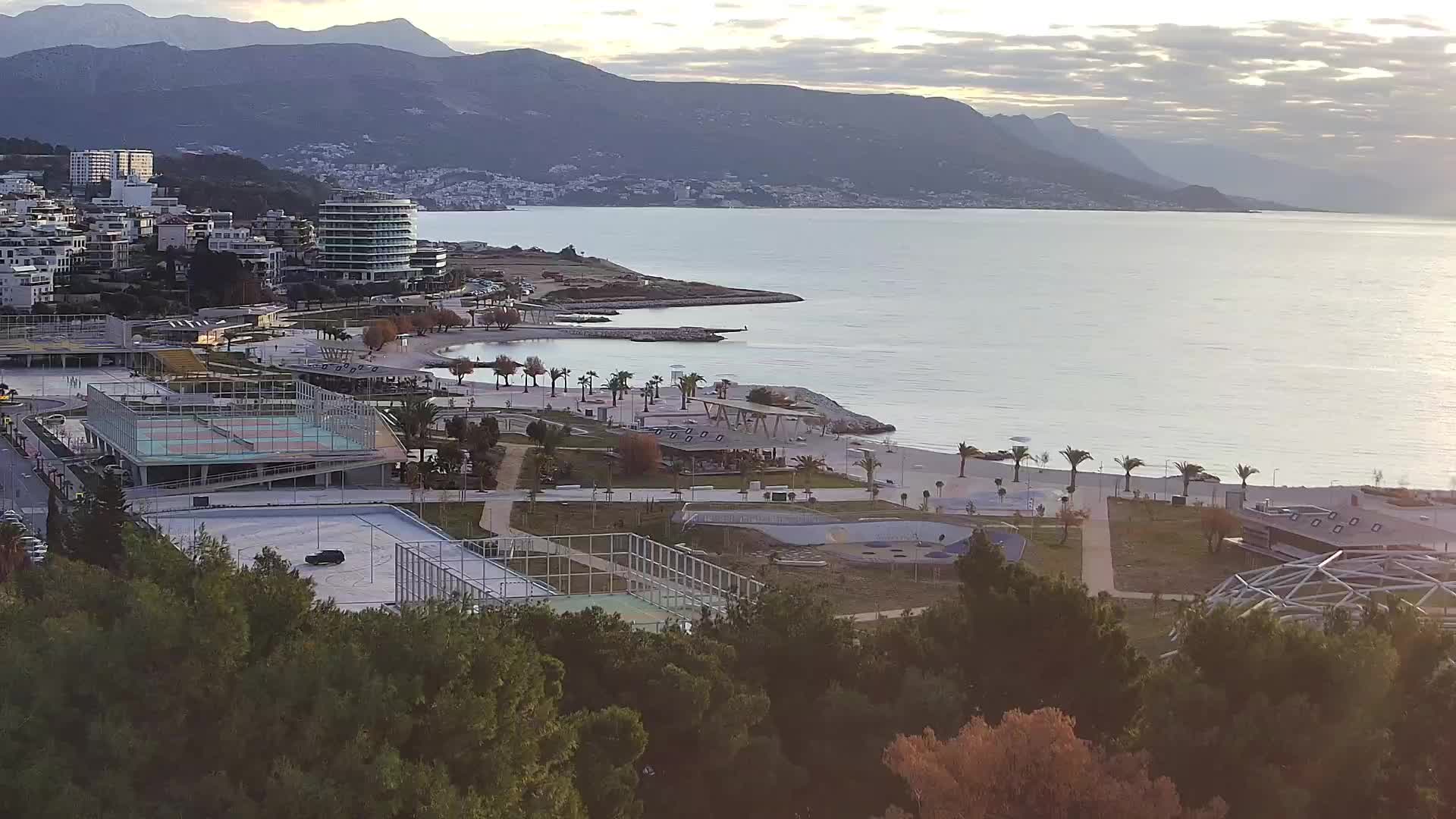 Plaža Žnjan in športni objekti – Split