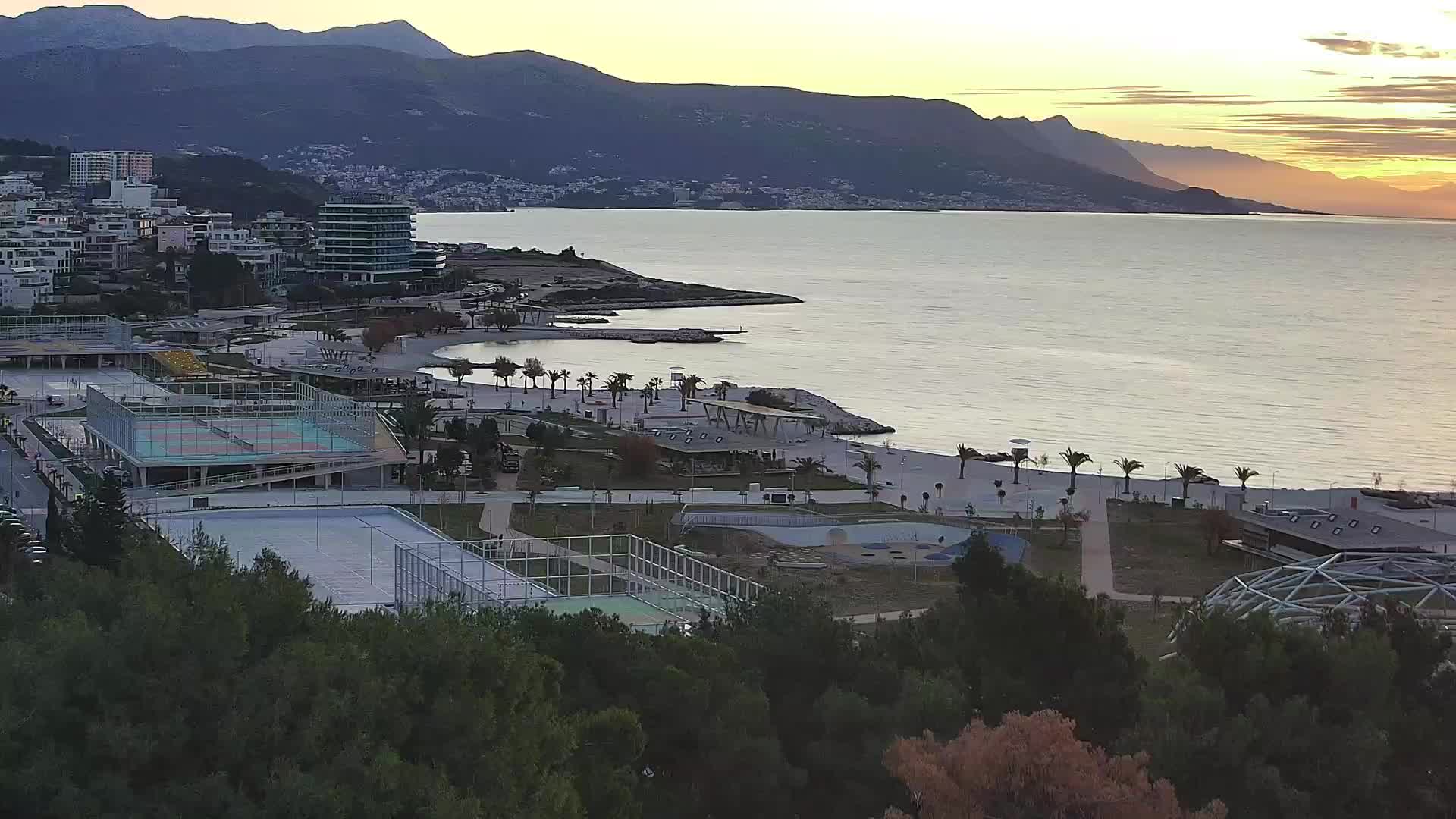 Plage Žnjan et installations sportives – Split