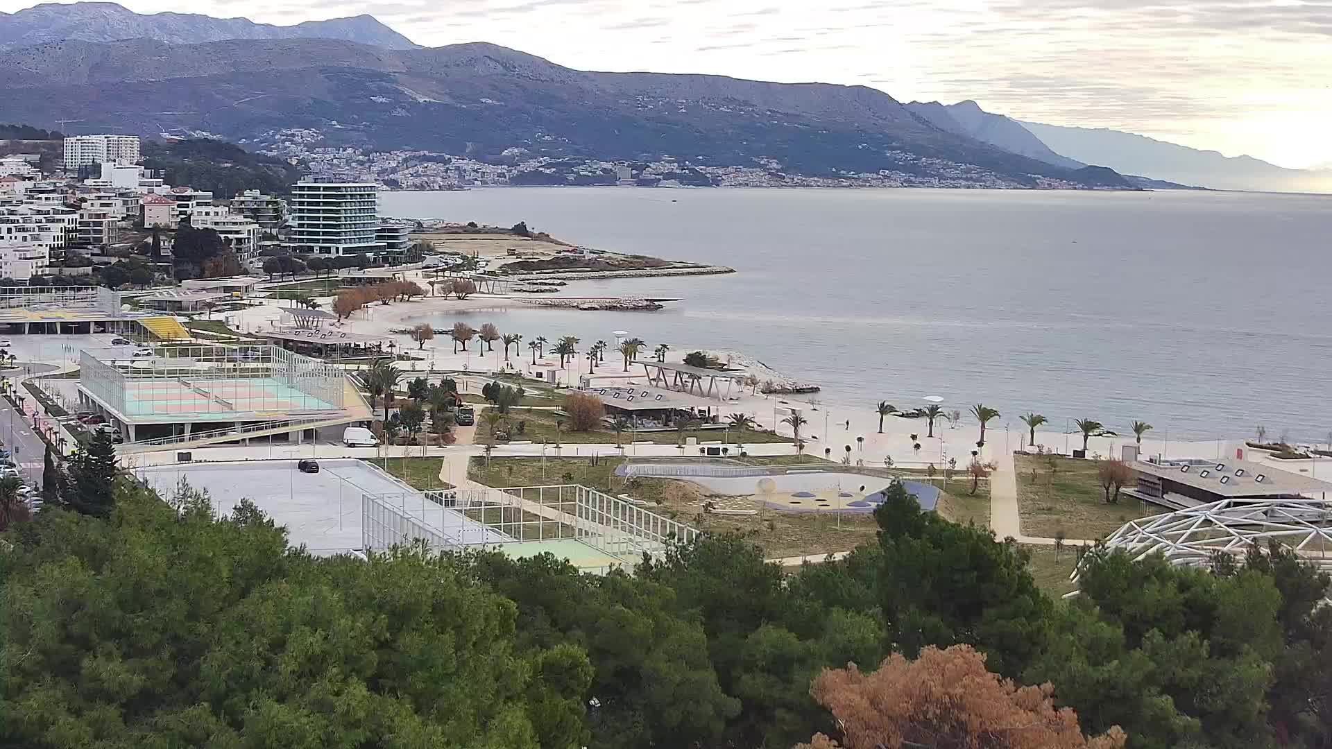 Plage Žnjan et installations sportives – Split