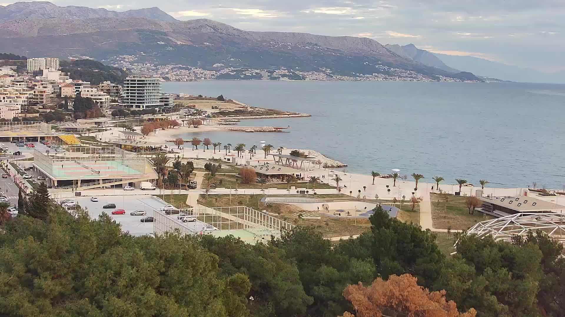 Playa Žnjan e instalaciones deportivas – Split