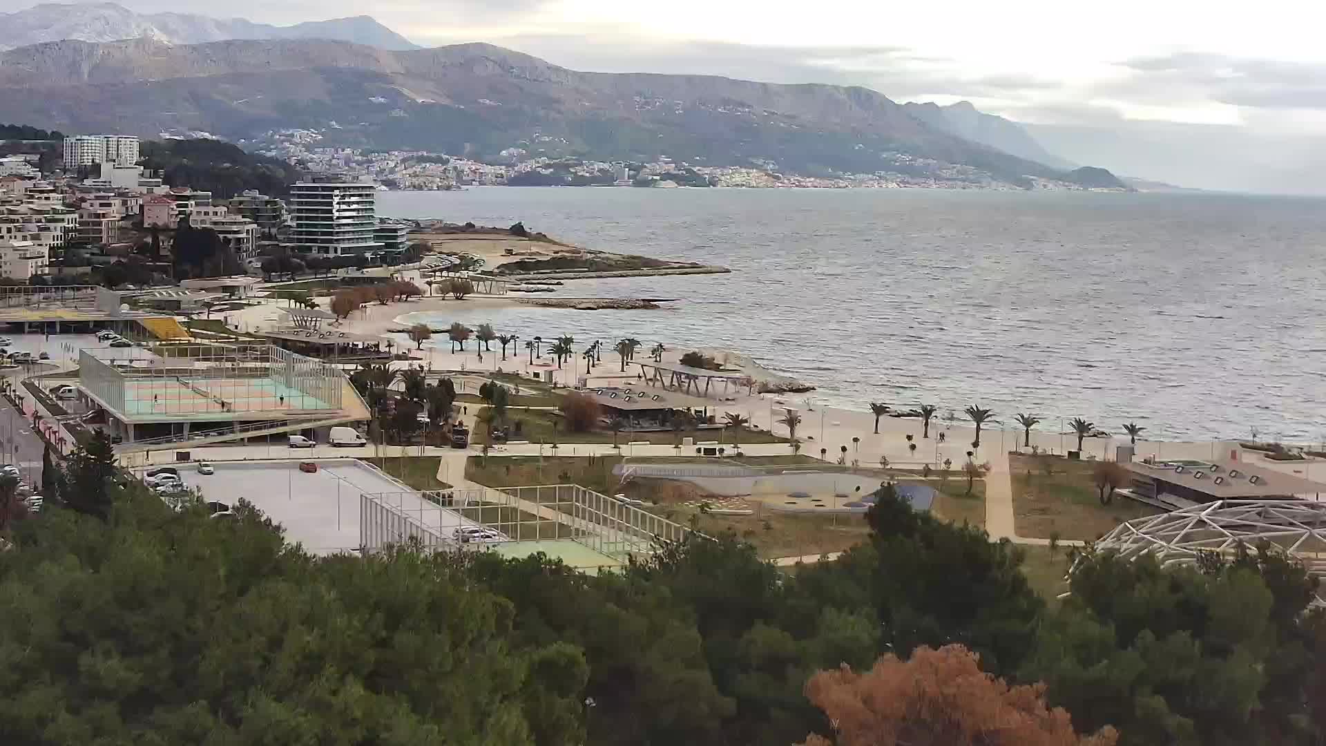Plaža Žnjan in športni objekti – Split