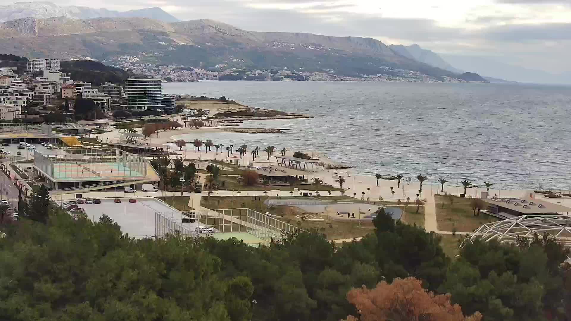 Plaža Žnjan in športni objekti – Split