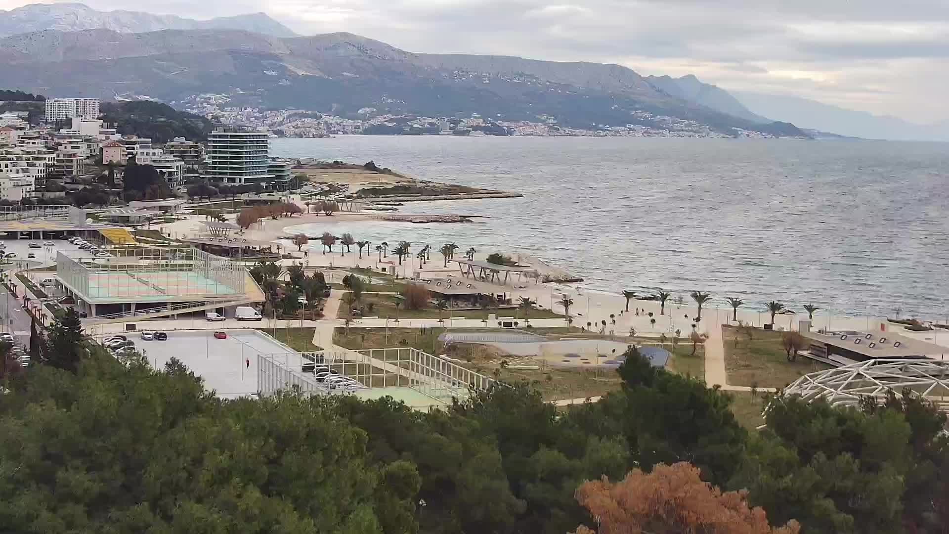 Playa Žnjan e instalaciones deportivas – Split