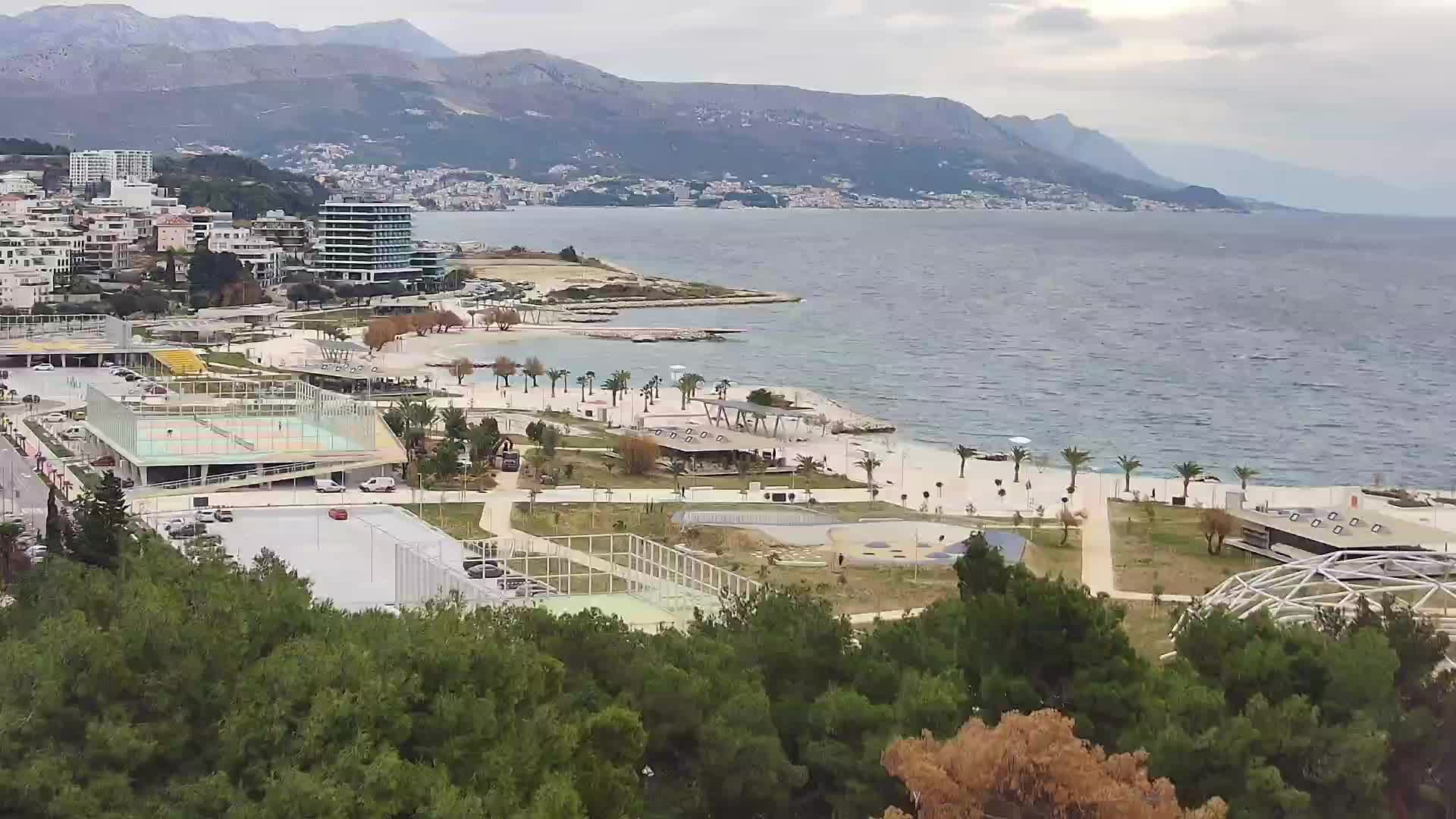 Plaža Žnjan in športni objekti – Split