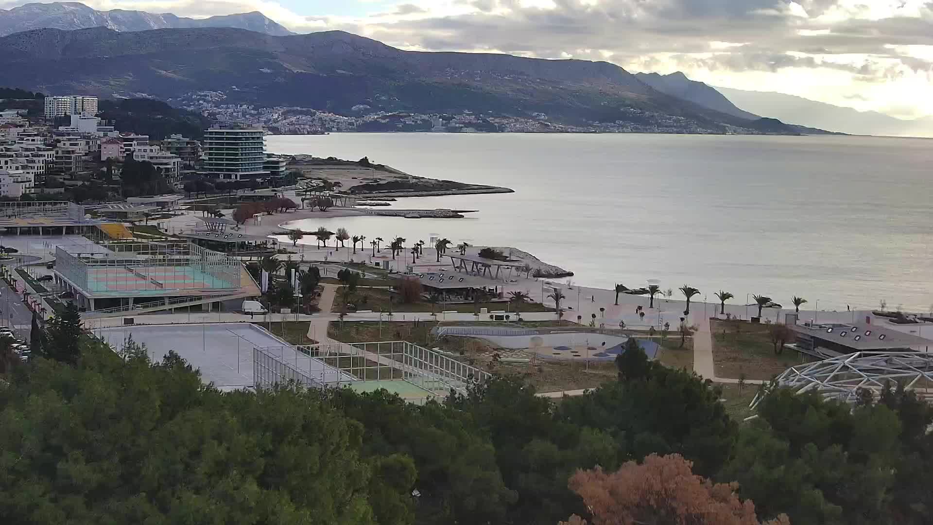 Plage Žnjan et installations sportives – Split