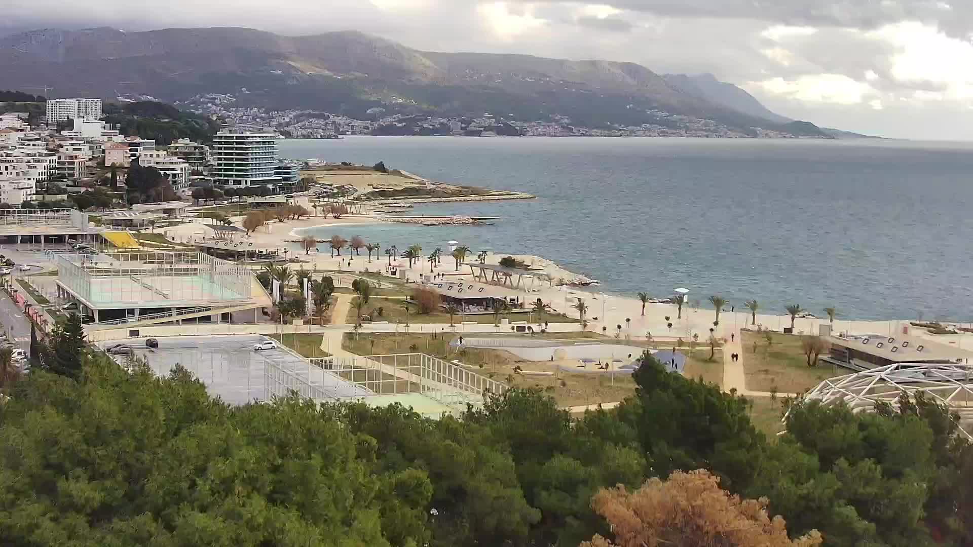 Plaža Žnjan in športni objekti – Split