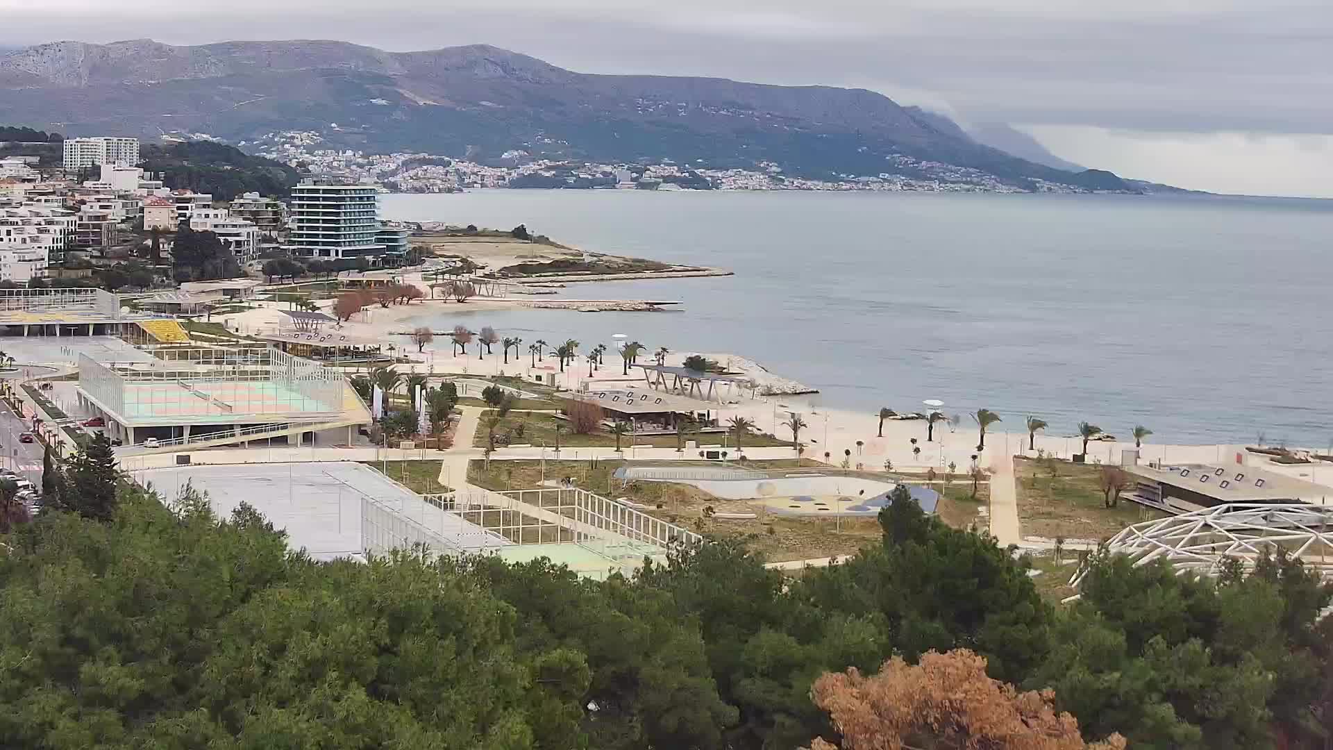 Plaža Žnjan in športni objekti – Split