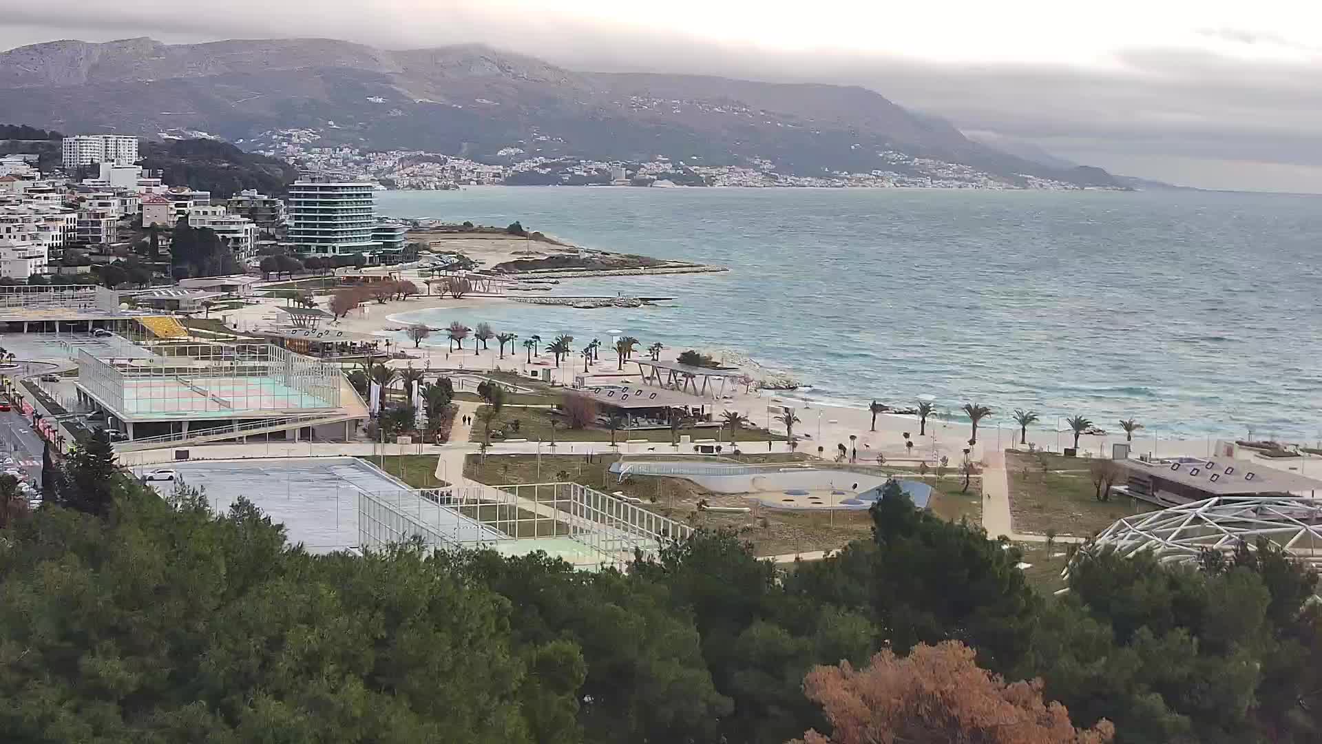 Plaža Žnjan in športni objekti – Split