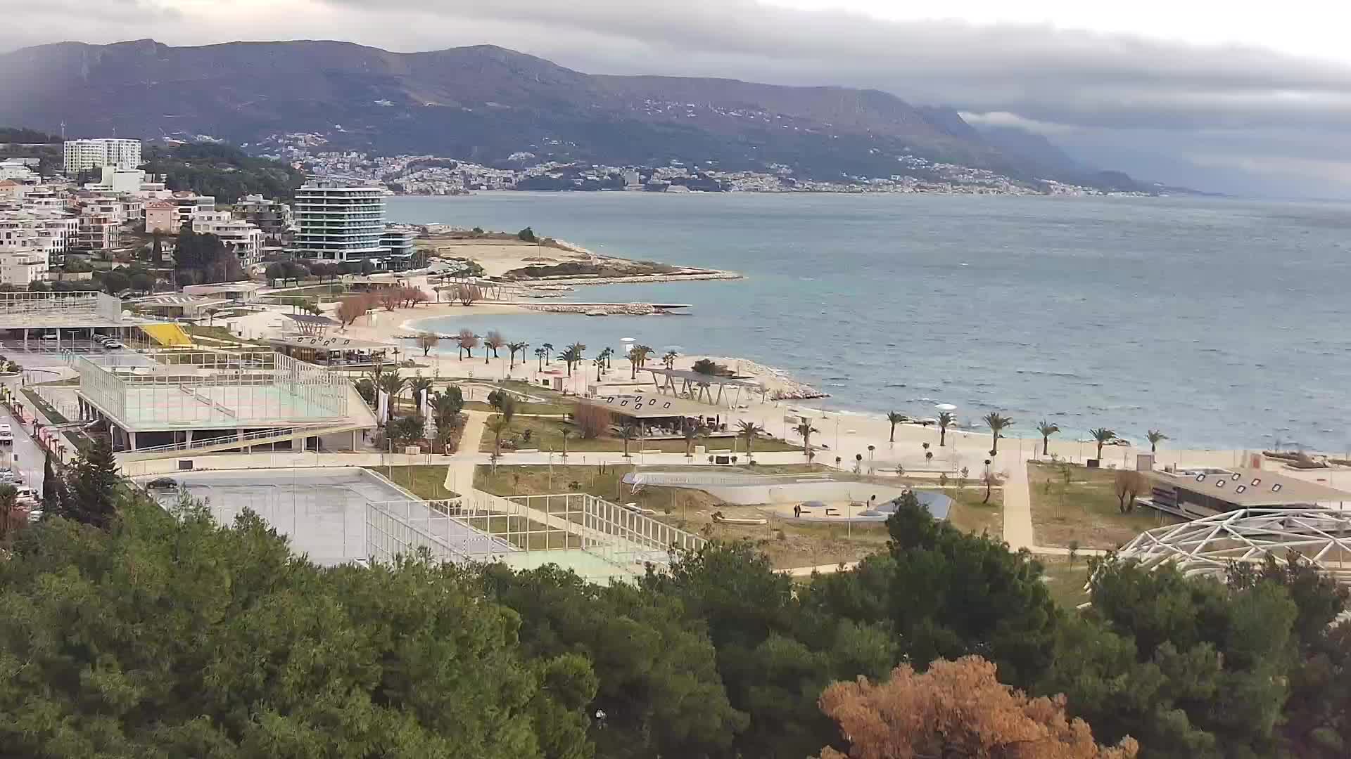Plaža Žnjan in športni objekti – Split