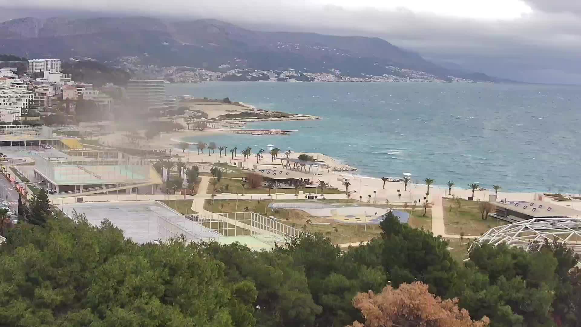 Plaža Žnjan in športni objekti – Split