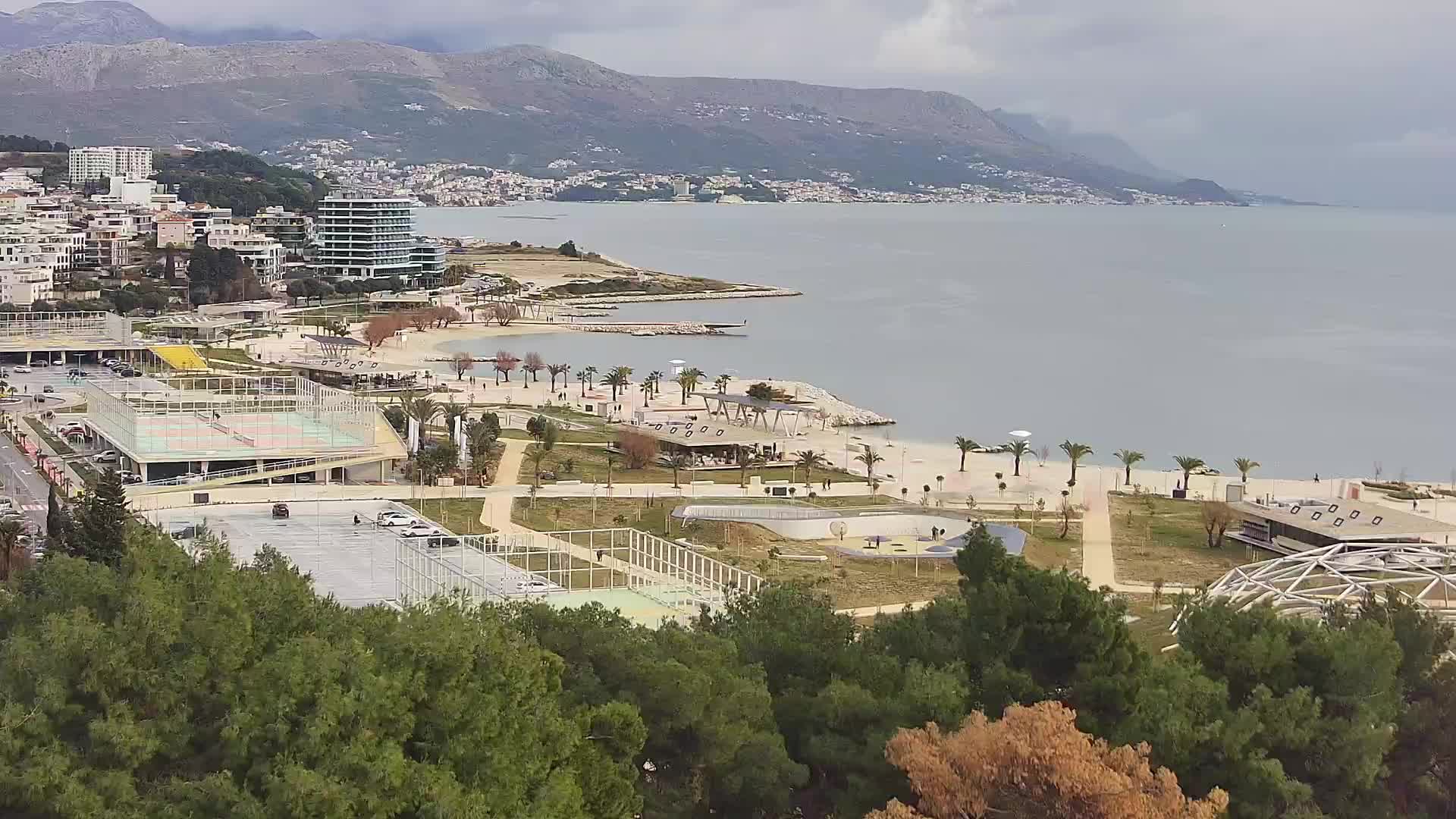 Plaža Žnjan in športni objekti – Split