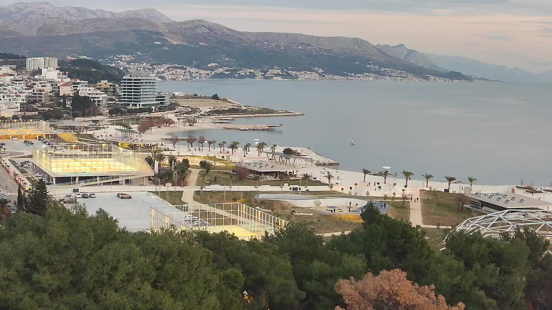 Plage Žnjan et installations sportives – Split