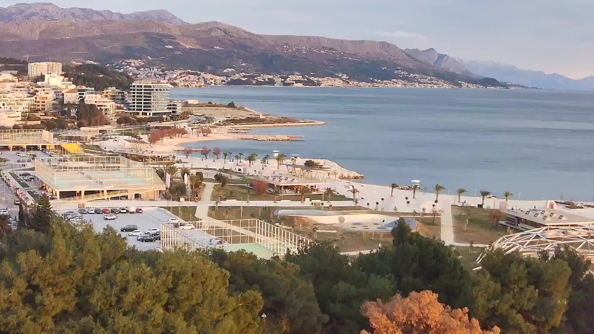 Plaža Žnjan in športni objekti – Split
